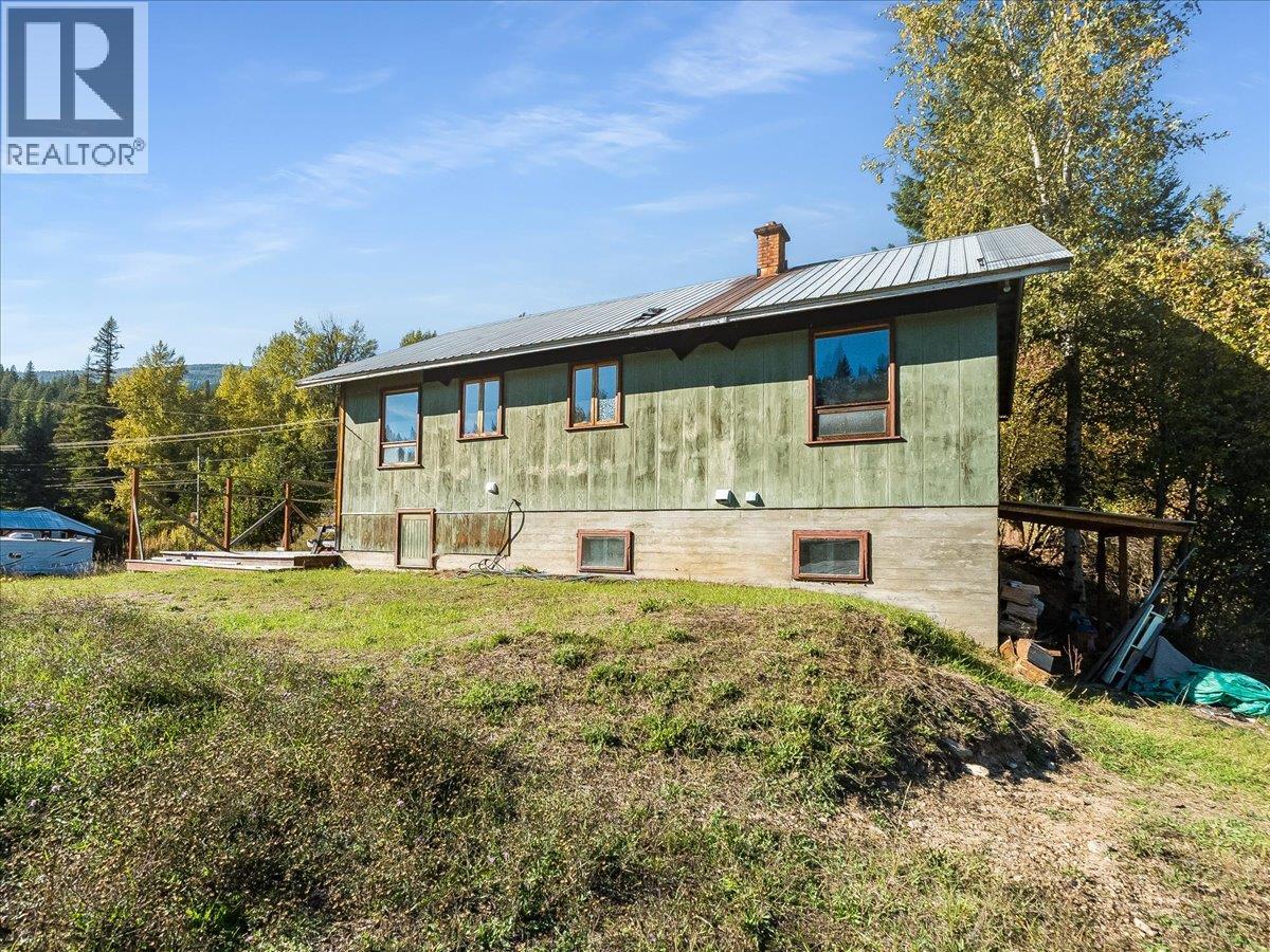 3168 Pass Creek Road, Crescent Valley, British Columbia  V0G 1H0 - Photo 53 - 10401618