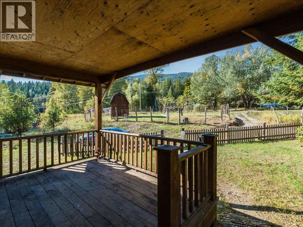 3168 Pass Creek Road, Crescent Valley, British Columbia  V0G 1H0 - Photo 67 - 10401618