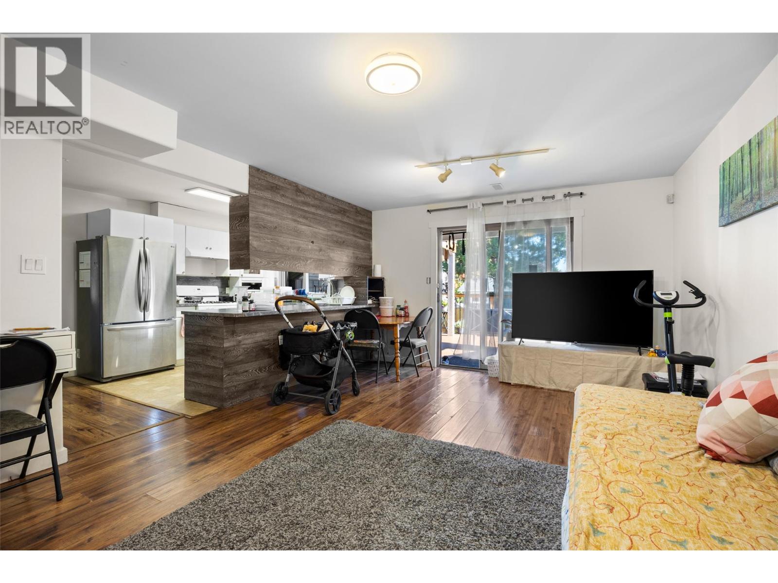 749 Robson Drive, Kamloops, British Columbia  V2E 2G7 - Photo 28 - 10401588