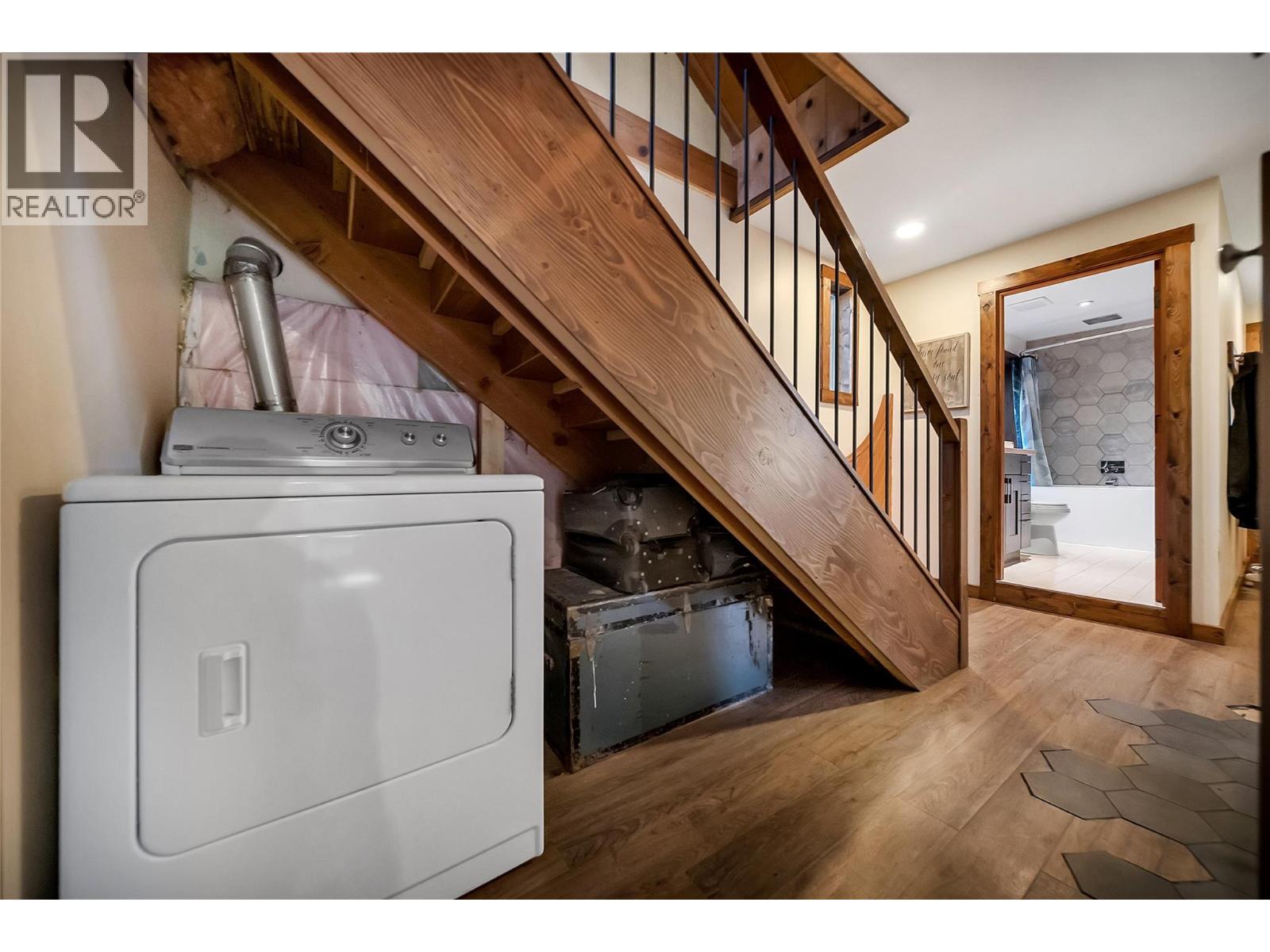 665 Udell Road, Vernon, British Columbia  V1H 2E3 - Photo 38 - 10401714