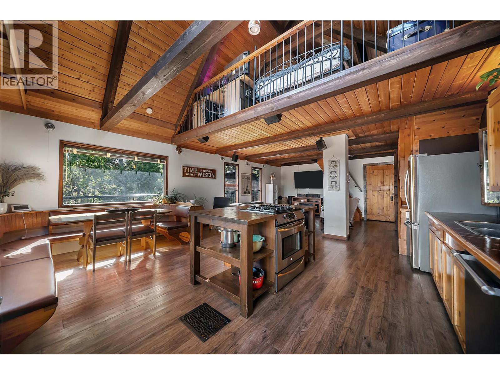 665 Udell Road, Vernon, British Columbia  V1H 2E3 - Photo 7 - 10401714