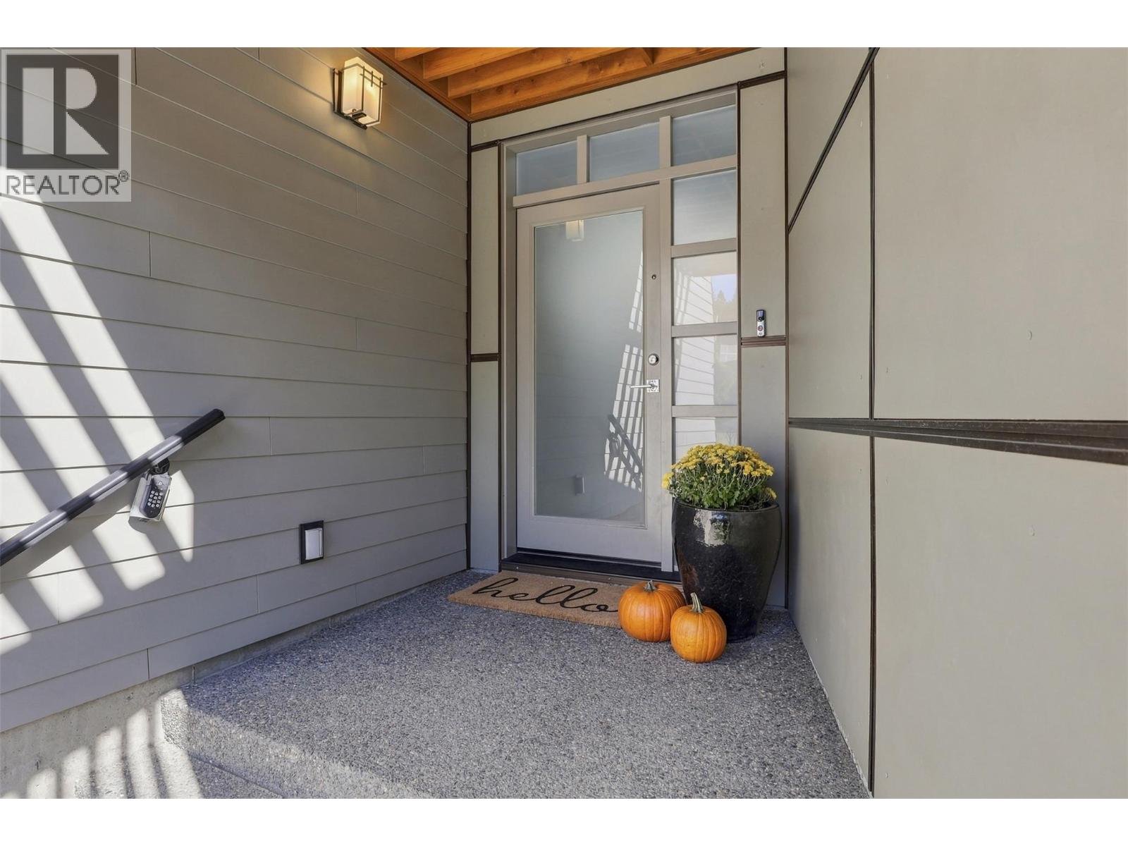 1273 Rockcress Drive, Kamloops, British Columbia  V2E 0B4 - Photo 5 - 10400798