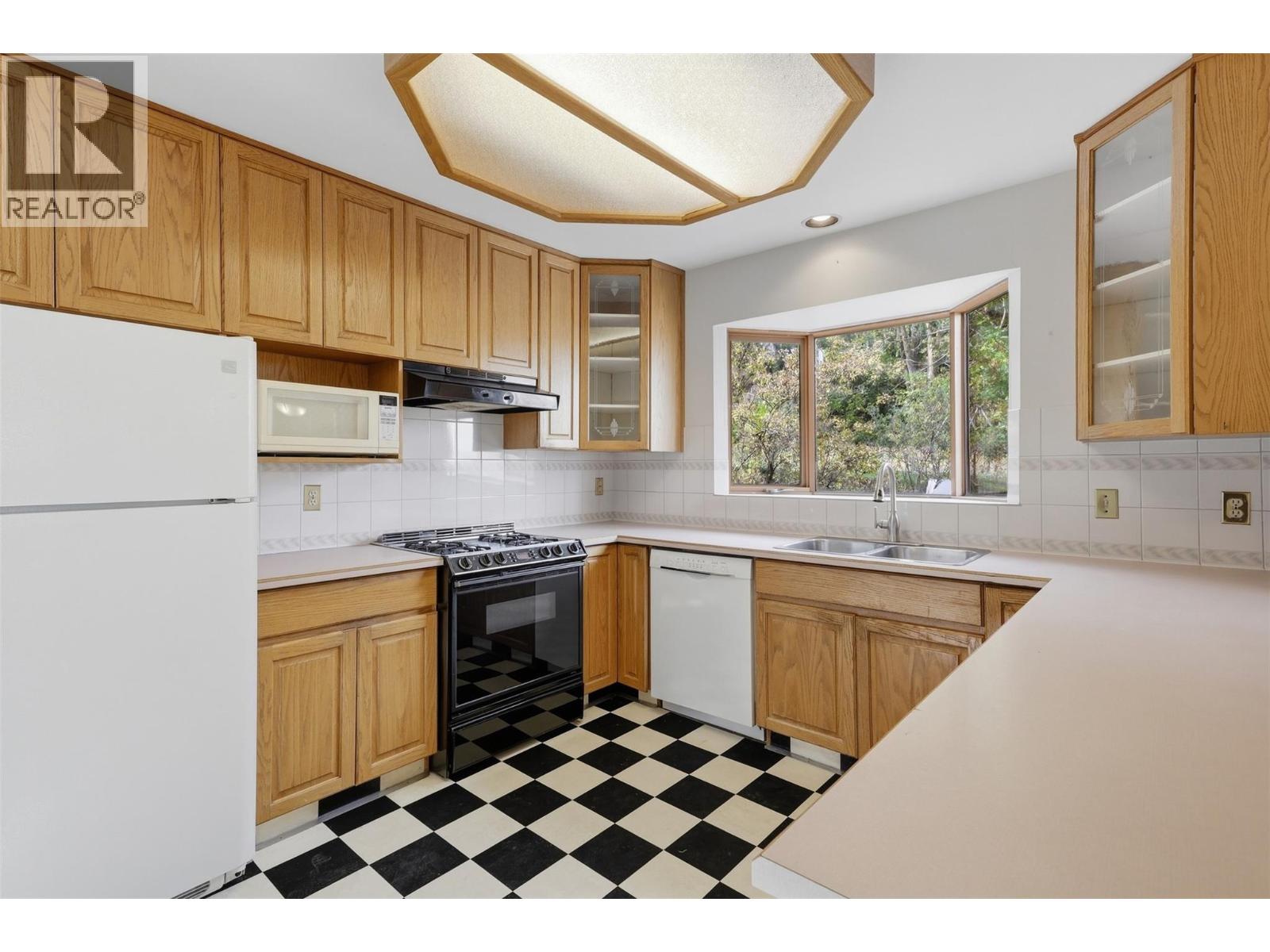 211 Connaught Road, Kamloops, British Columbia  V2C 1G5 - Photo 18 - 10401603