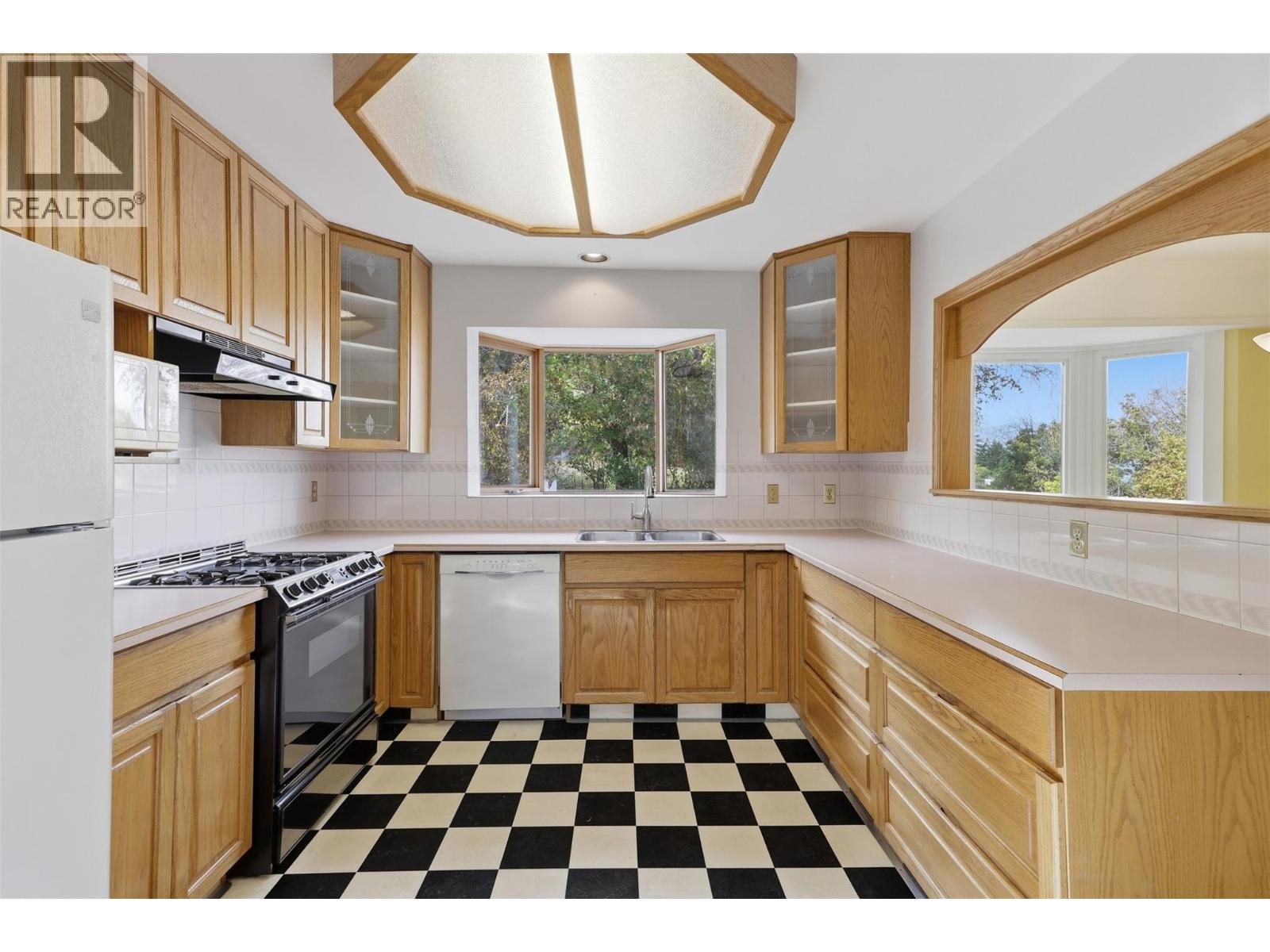 211 Connaught Road, Kamloops, British Columbia  V2C 1G5 - Photo 19 - 10401603