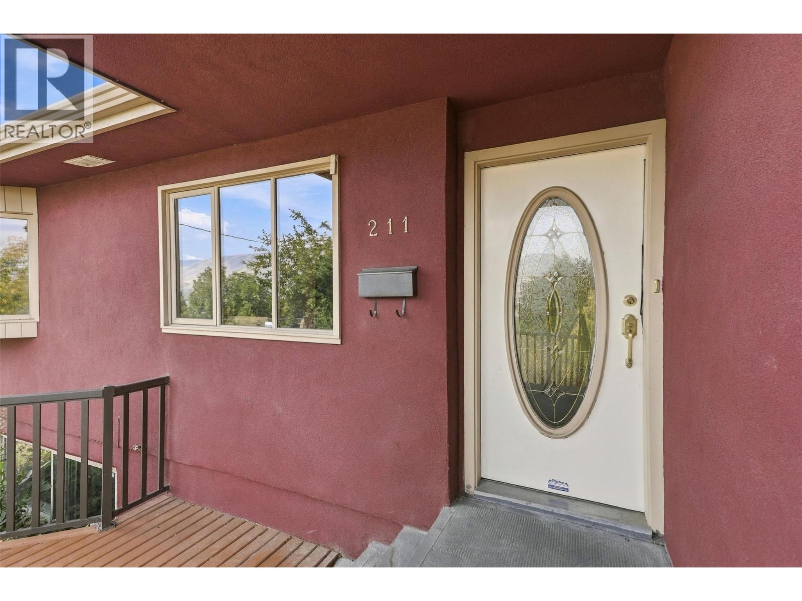 211 Connaught Road, Kamloops, British Columbia  V2C 1G5 - Photo 8 - 10401603