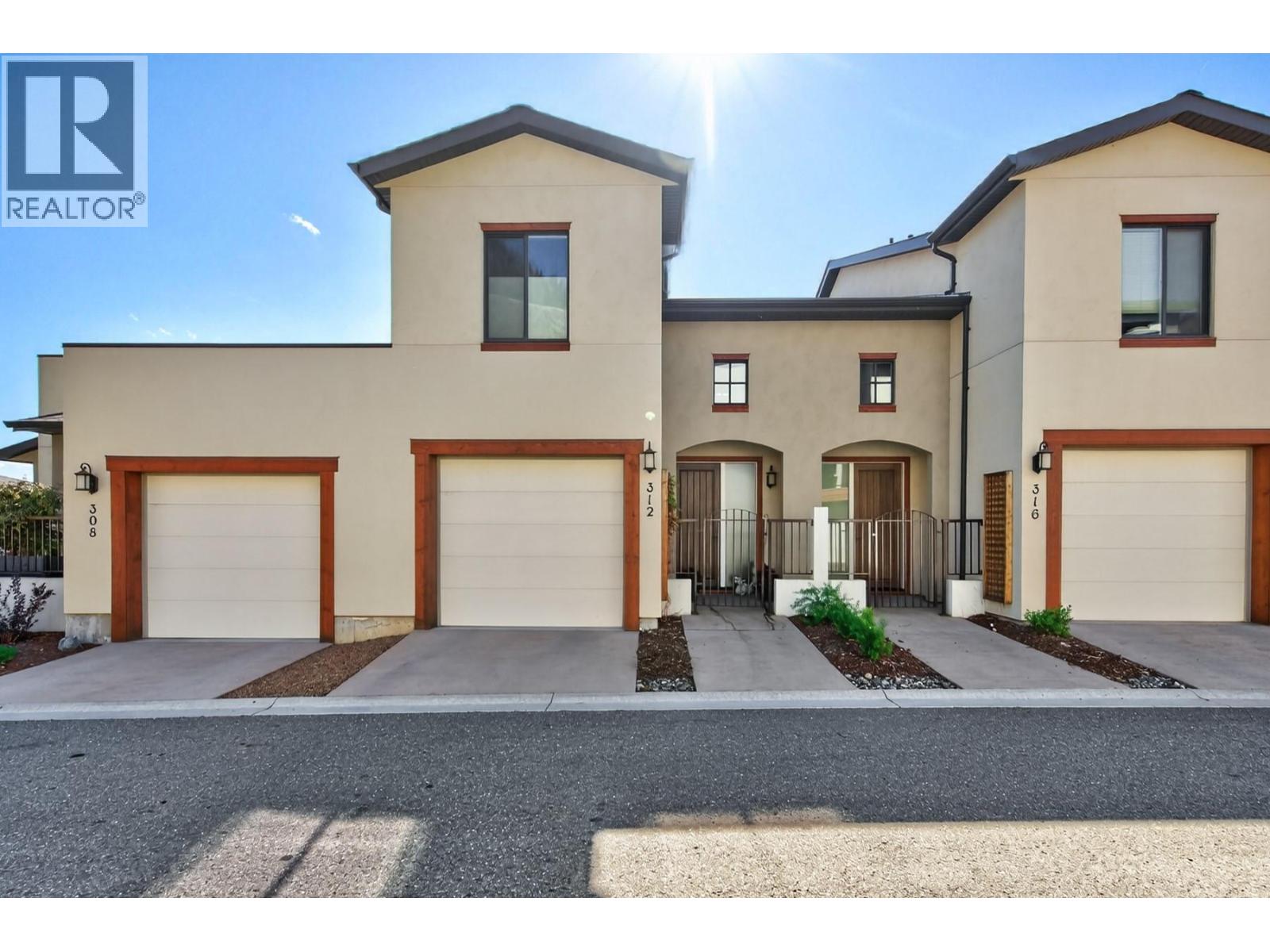 312 Belmonte Avenue, Kamloops, British Columbia  V2H 0C6 - Photo 1 - 10401640