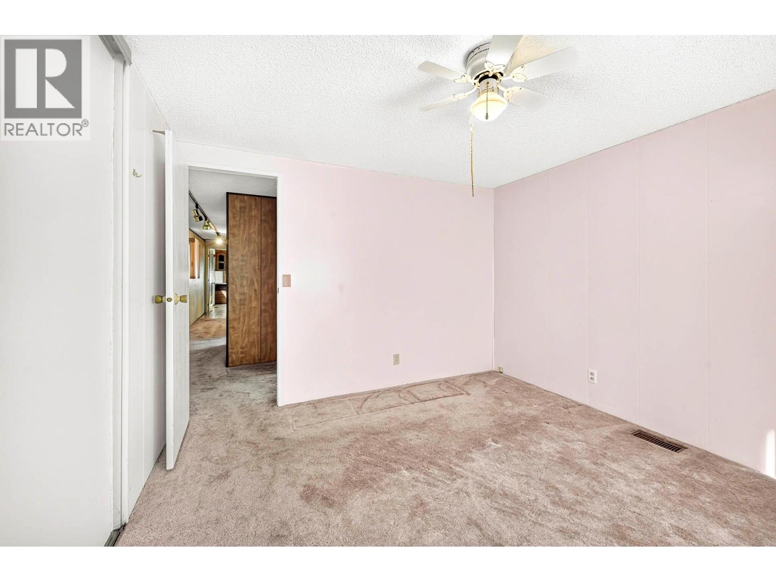 15 Mars Drive, Kamloops, British Columbia  V2B 1B3 - Photo 20 - 10401642