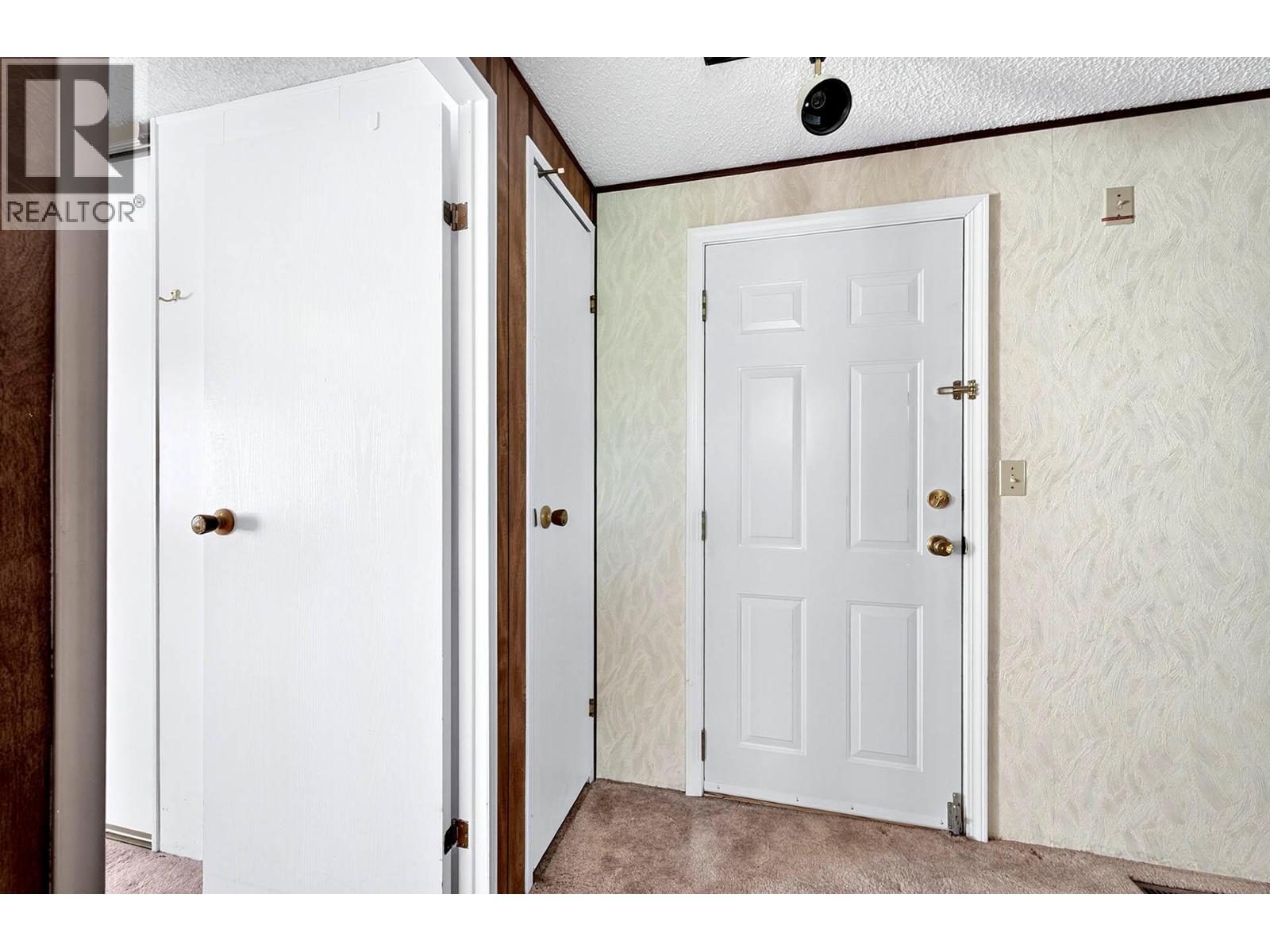 15 Mars Drive, Kamloops, British Columbia  V2B 1B3 - Photo 29 - 10401642