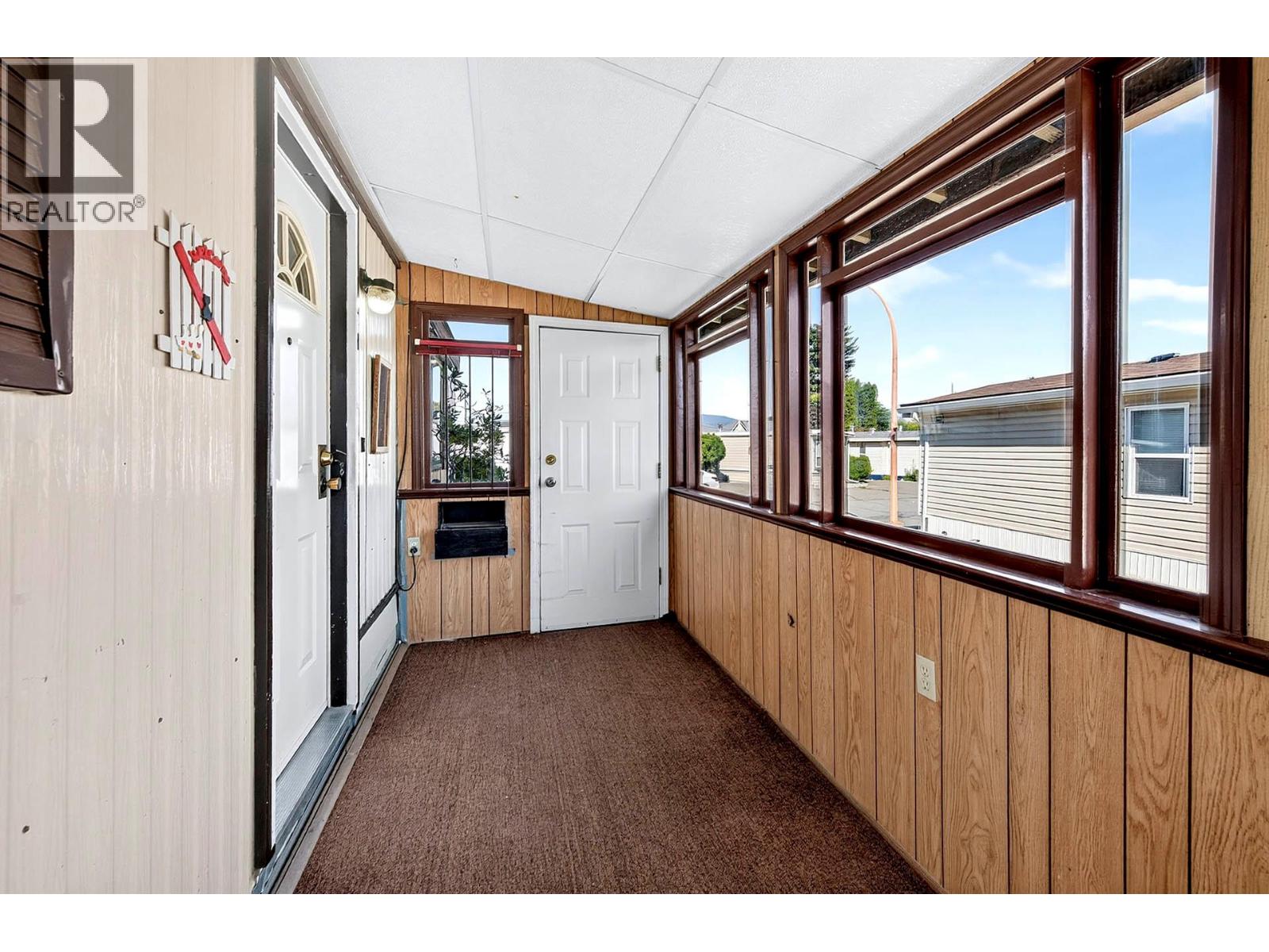 15 Mars Drive, Kamloops, British Columbia  V2B 1B3 - Photo 32 - 10401642