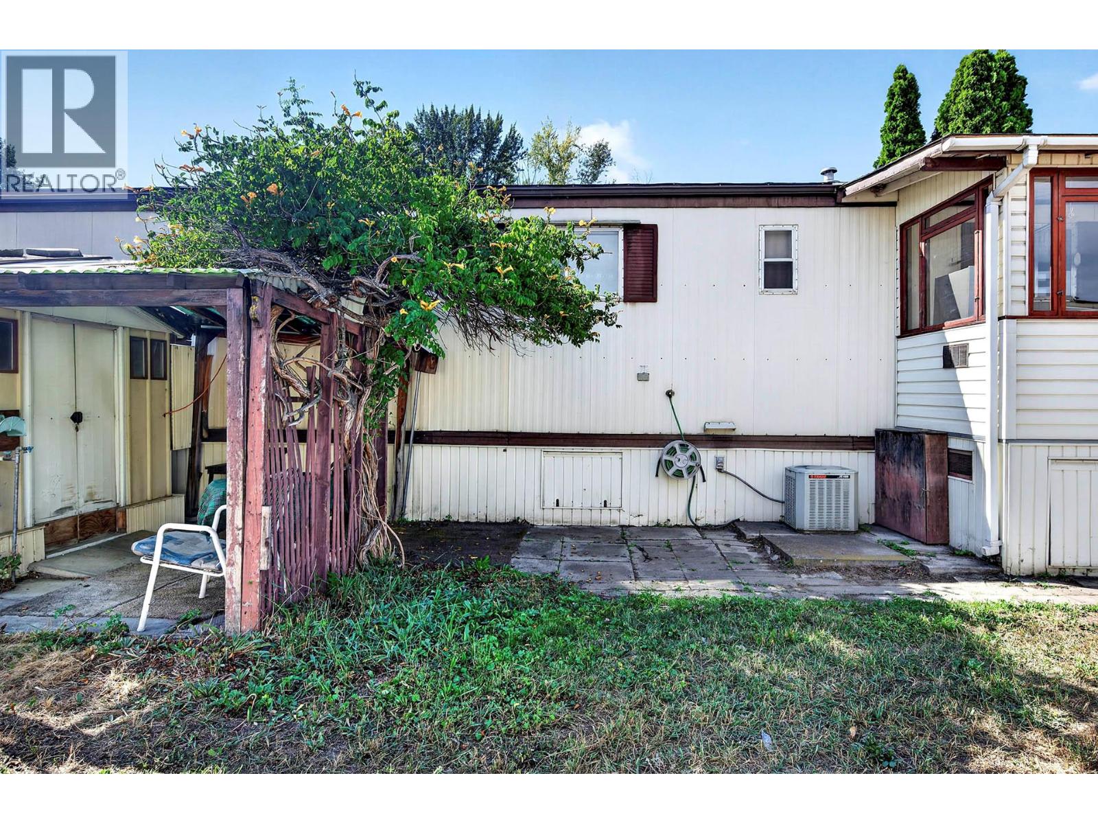 15 Mars Drive, Kamloops, British Columbia  V2B 1B3 - Photo 35 - 10401642