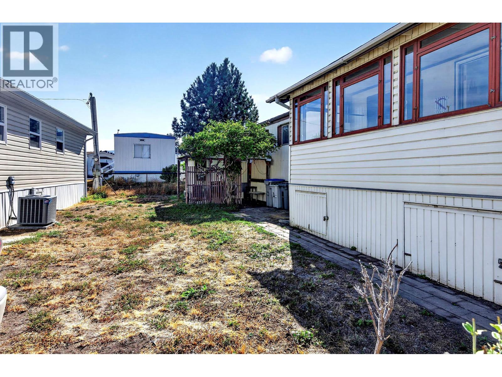15 Mars Drive, Kamloops, British Columbia  V2B 1B3 - Photo 37 - 10401642