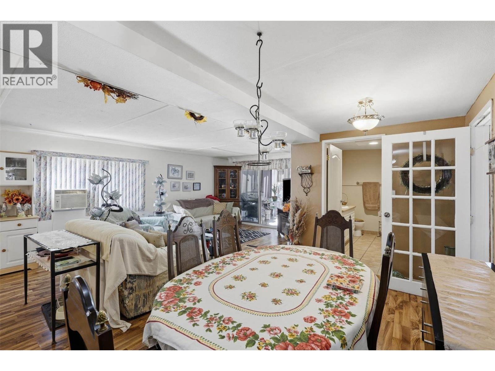 749 Klahanie Drive, Kamloops, British Columbia  V2C 5R1 - Photo 16 - 10401762