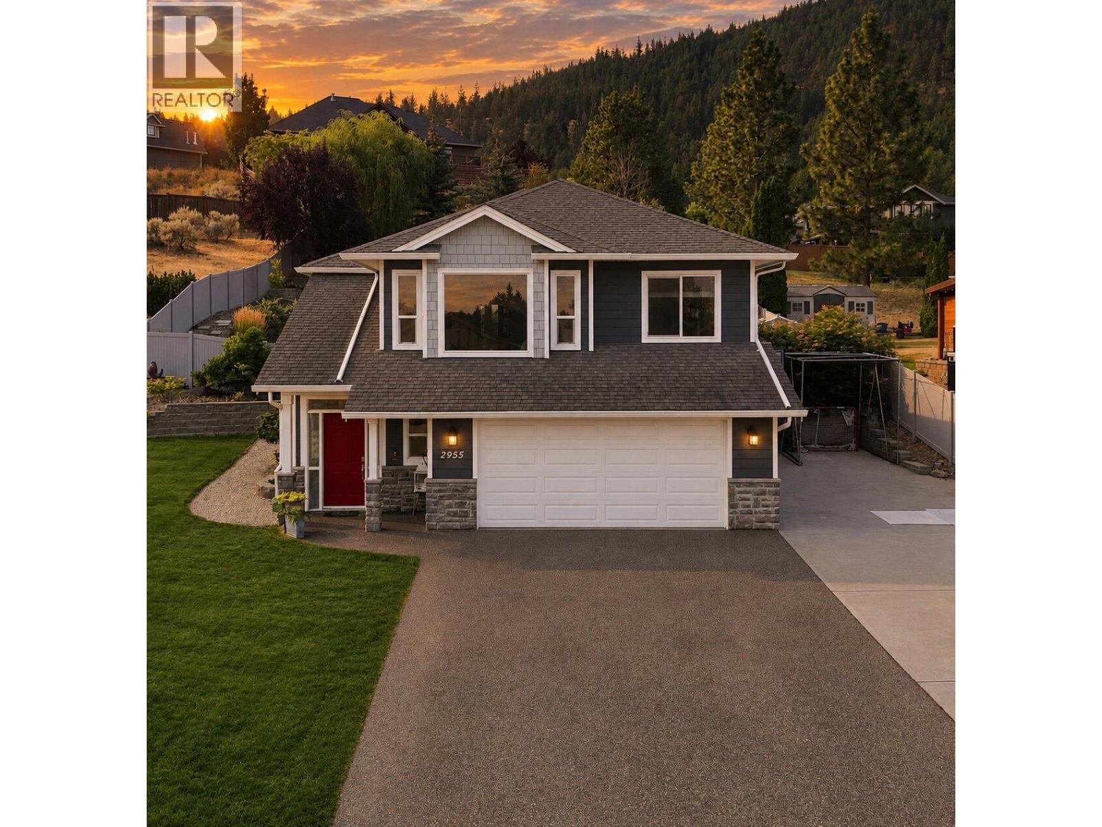 2955 Kicking Horse Drive, Kamloops, British Columbia  V2E 2L8 - Photo 2 - 10401727