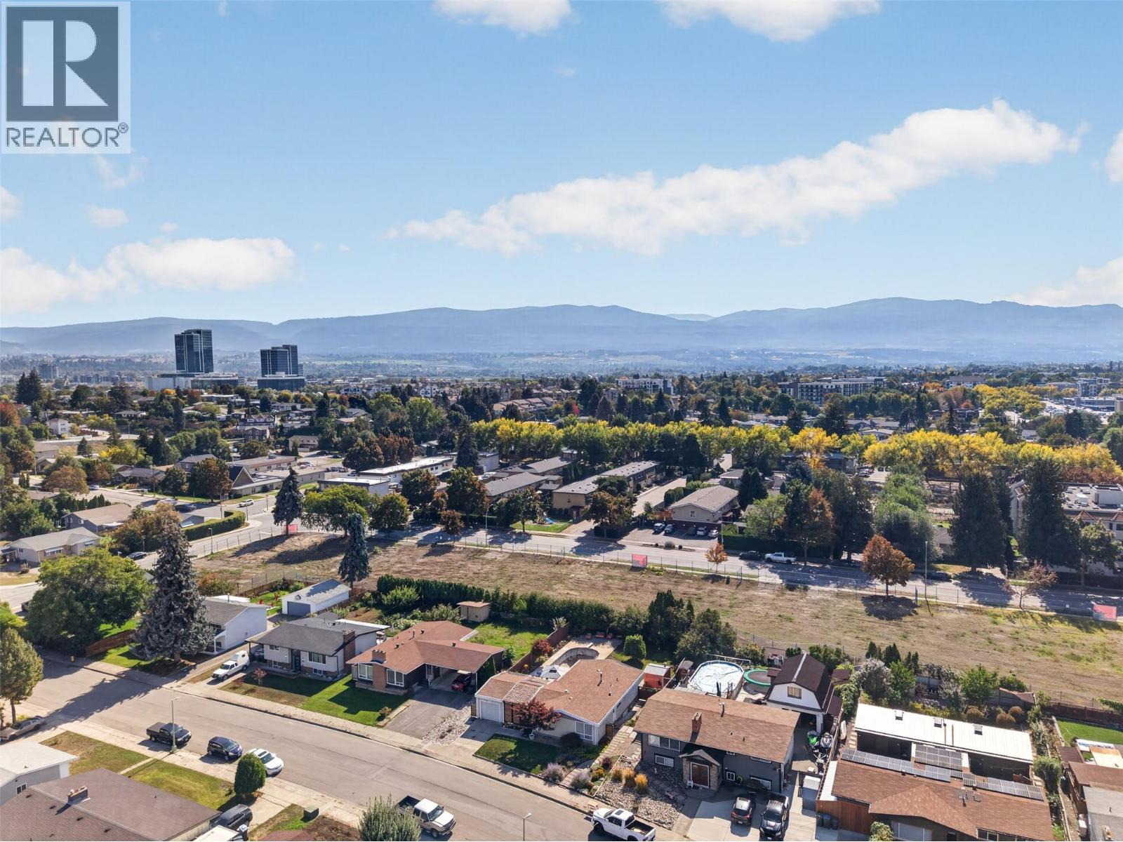1261 Lawson Avenue, Kelowna, British Columbia  V1Y 6V1 - Photo 38 - 10400817