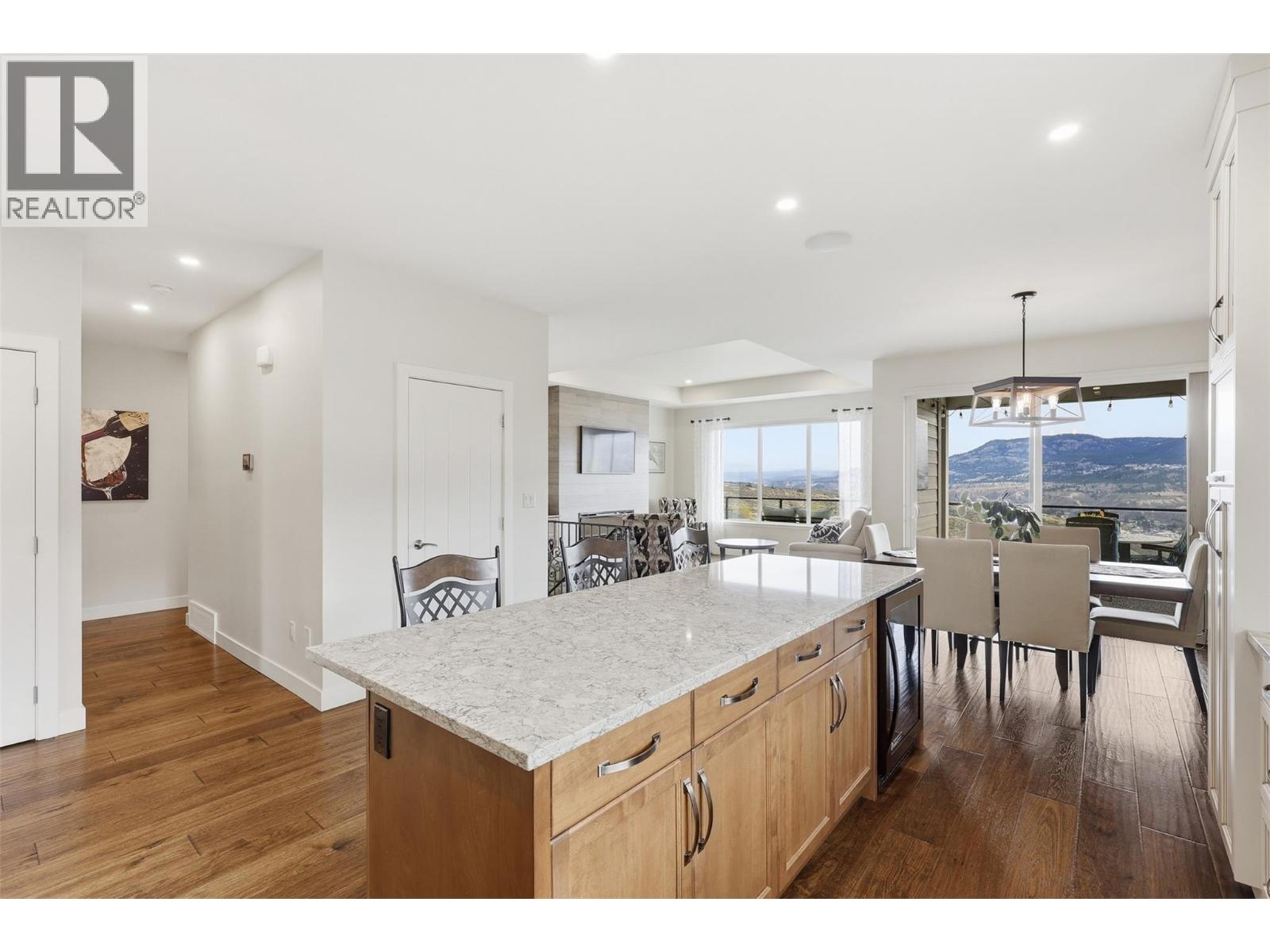4012 Rio Vista Way, Kamloops, British Columbia  V2H 0E1 - Photo 13 - 10401745