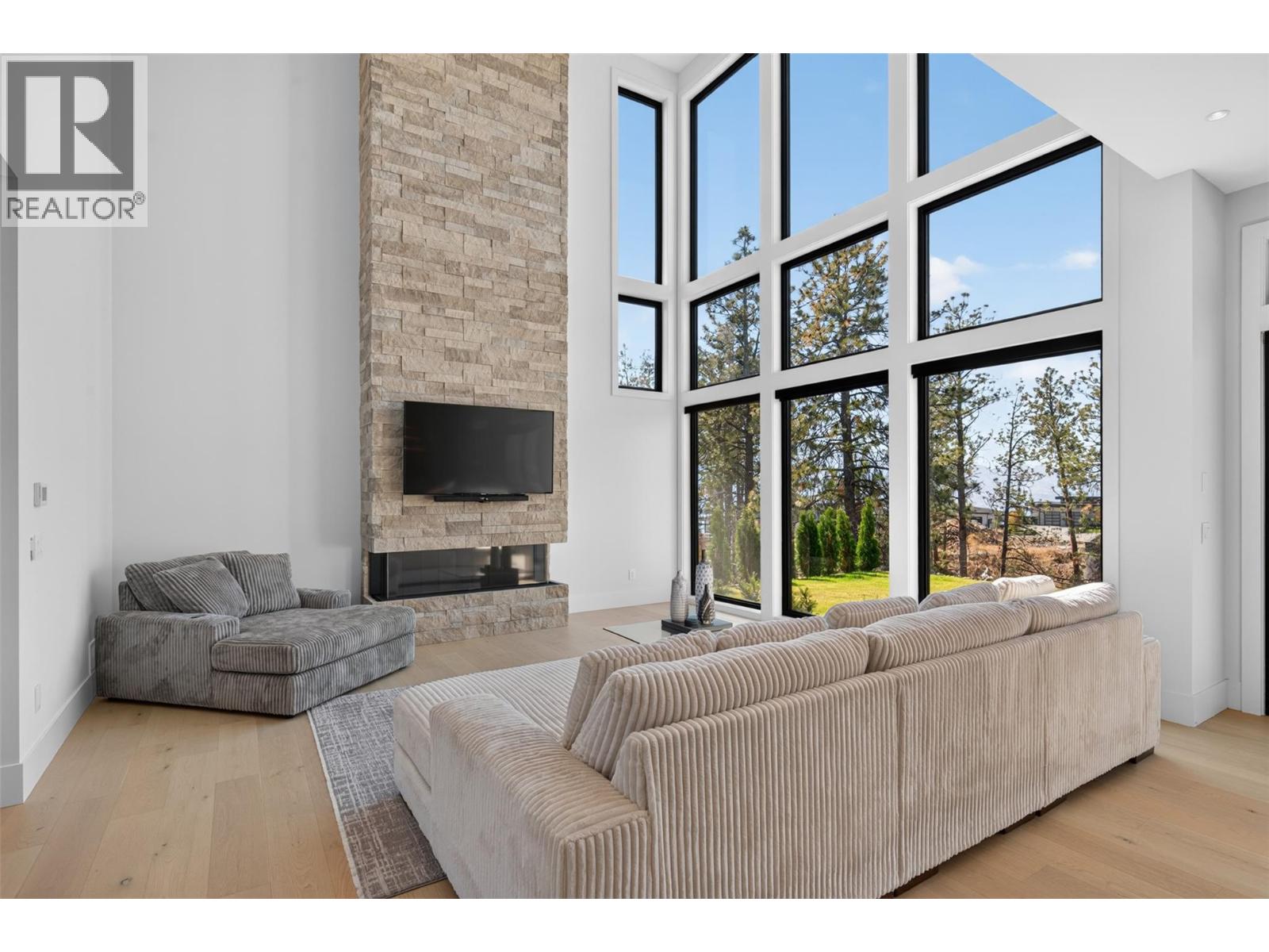 1561 Cabernet Court, West Kelowna, British Columbia  V4T 3B5 - Photo 7 - 10377479