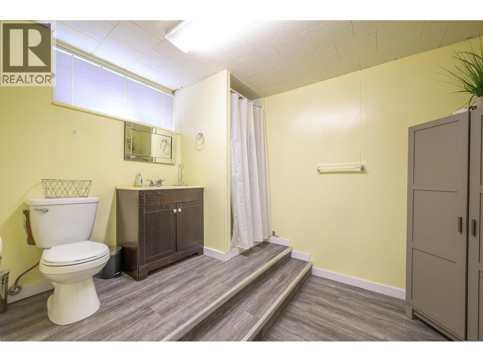 2257/2259 Valleyview Drive, Kamloops, British Columbia  V2C 4C8 - Photo 25 - 10401715