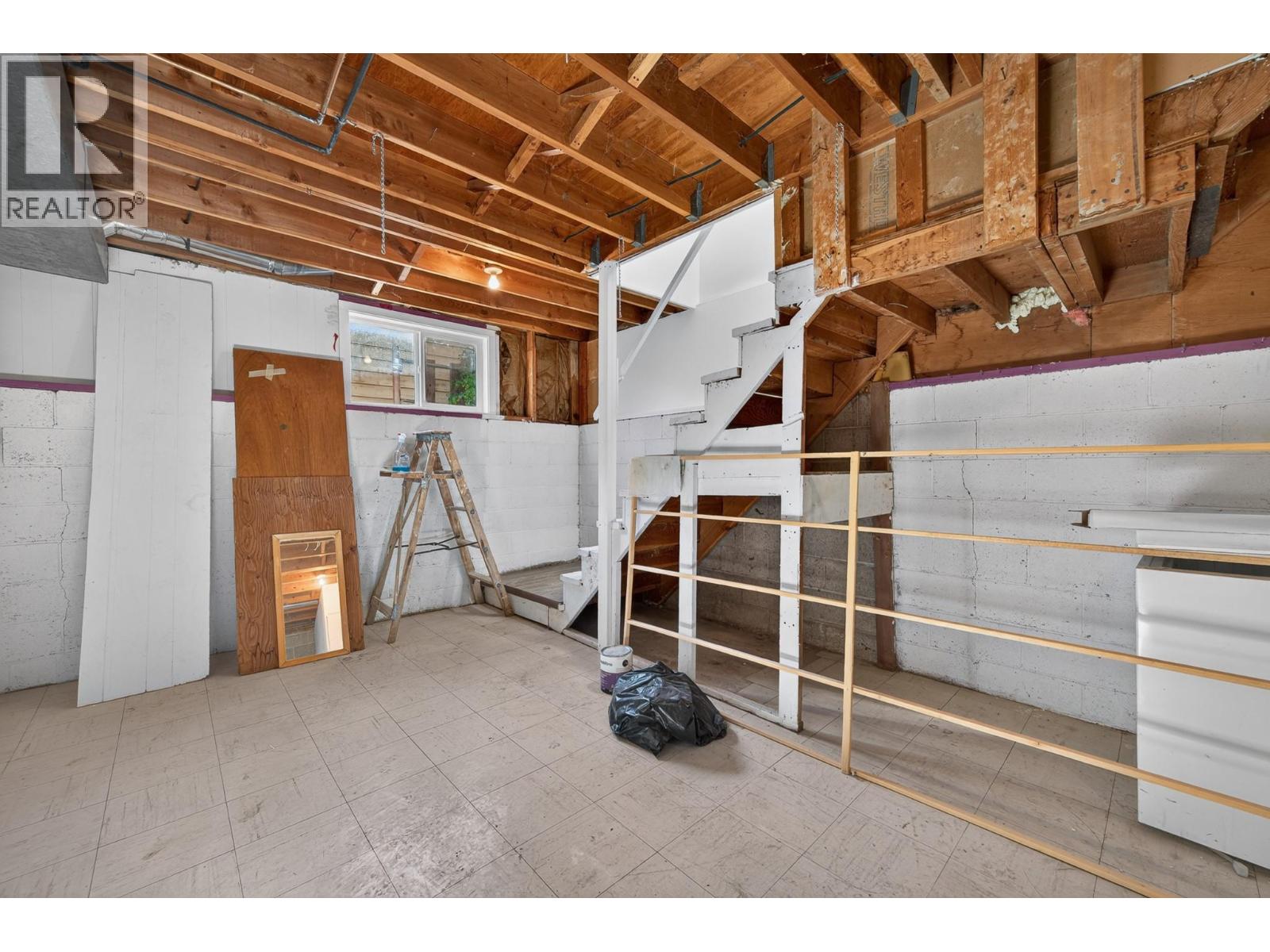 2257/2259 Valleyview Drive, Kamloops, British Columbia  V2C 4C8 - Photo 29 - 10401715