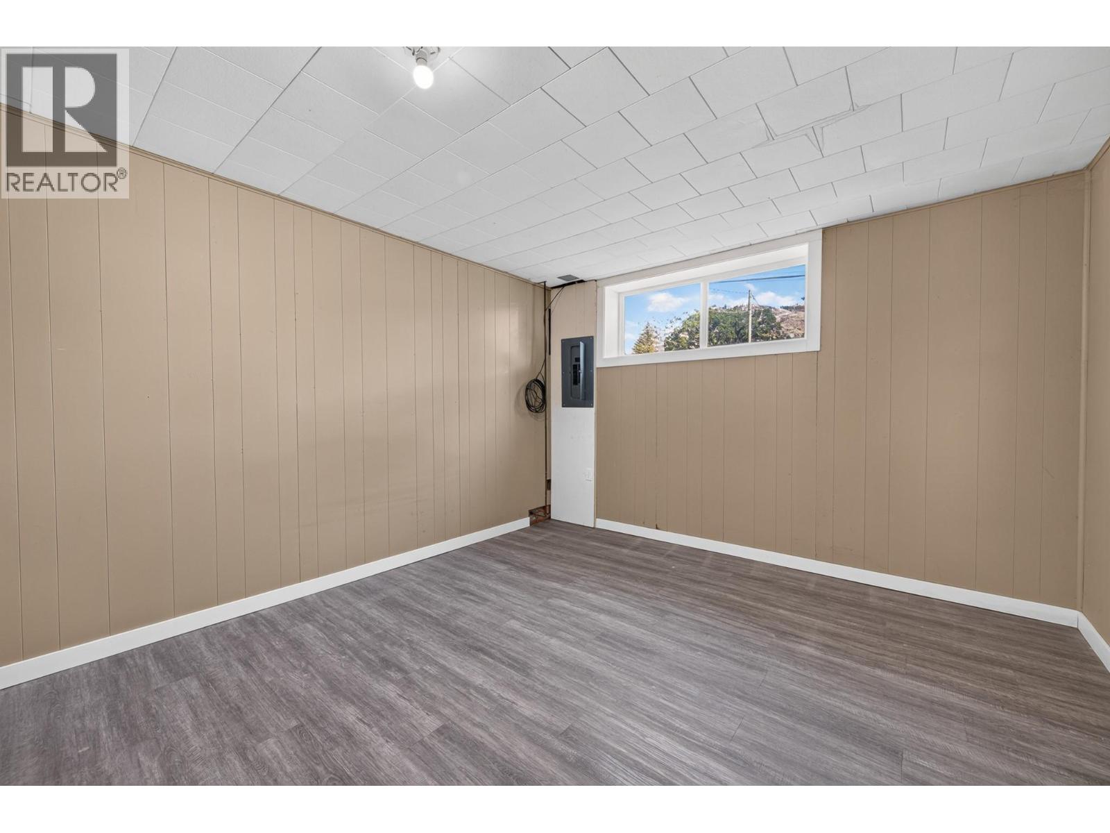 2257/2259 Valleyview Drive, Kamloops, British Columbia  V2C 4C8 - Photo 33 - 10401715