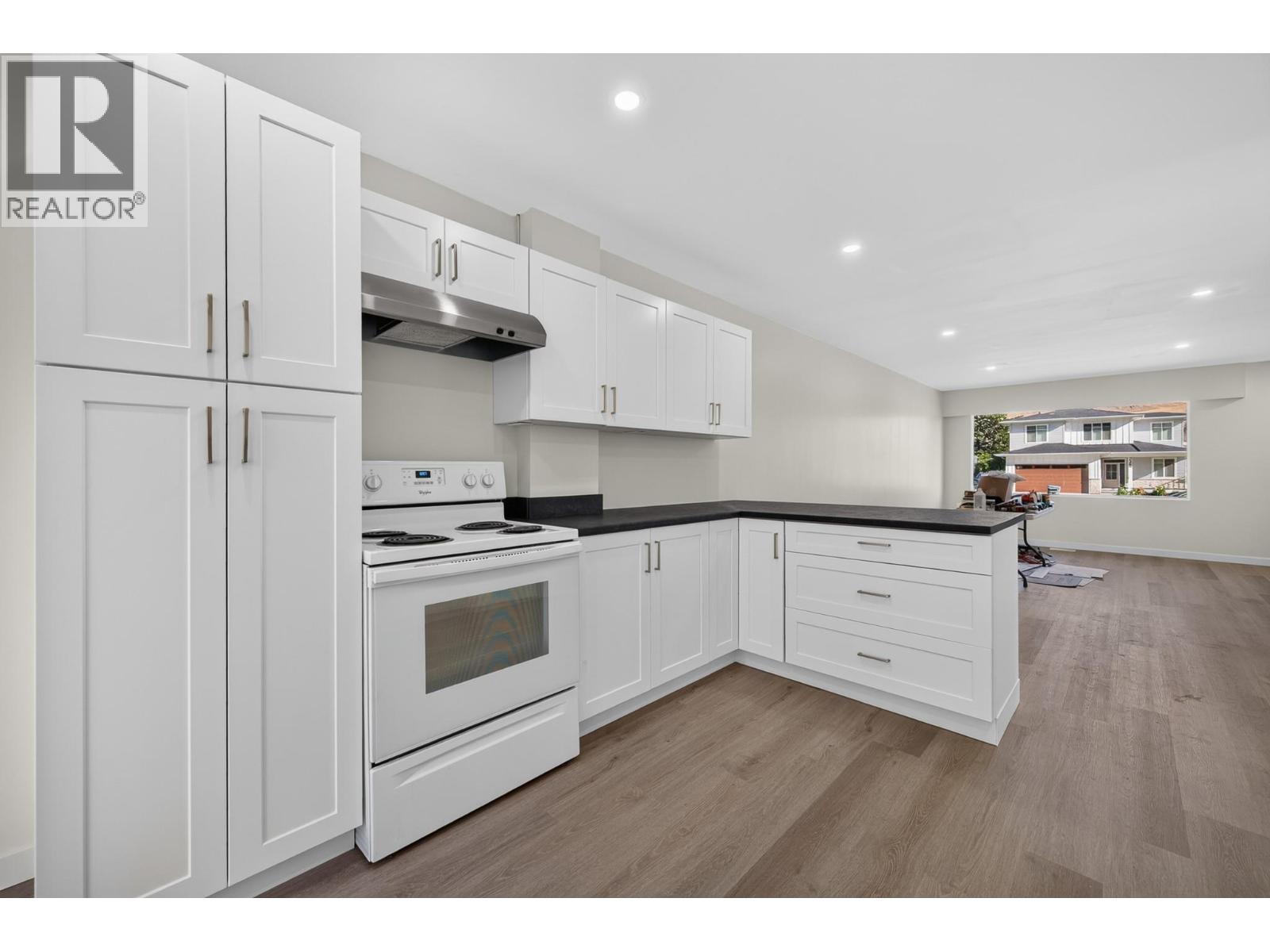 2257/2259 Valleyview Drive, Kamloops, British Columbia  V2C 4C8 - Photo 7 - 10401715