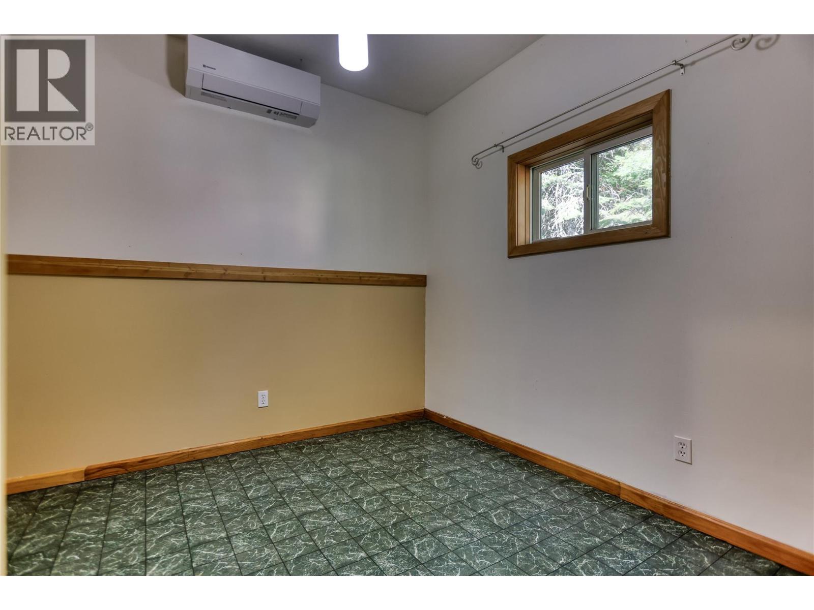 113 Wesco Road, Ymir, British Columbia  V0G 2K0 - Photo 20 - 10401678