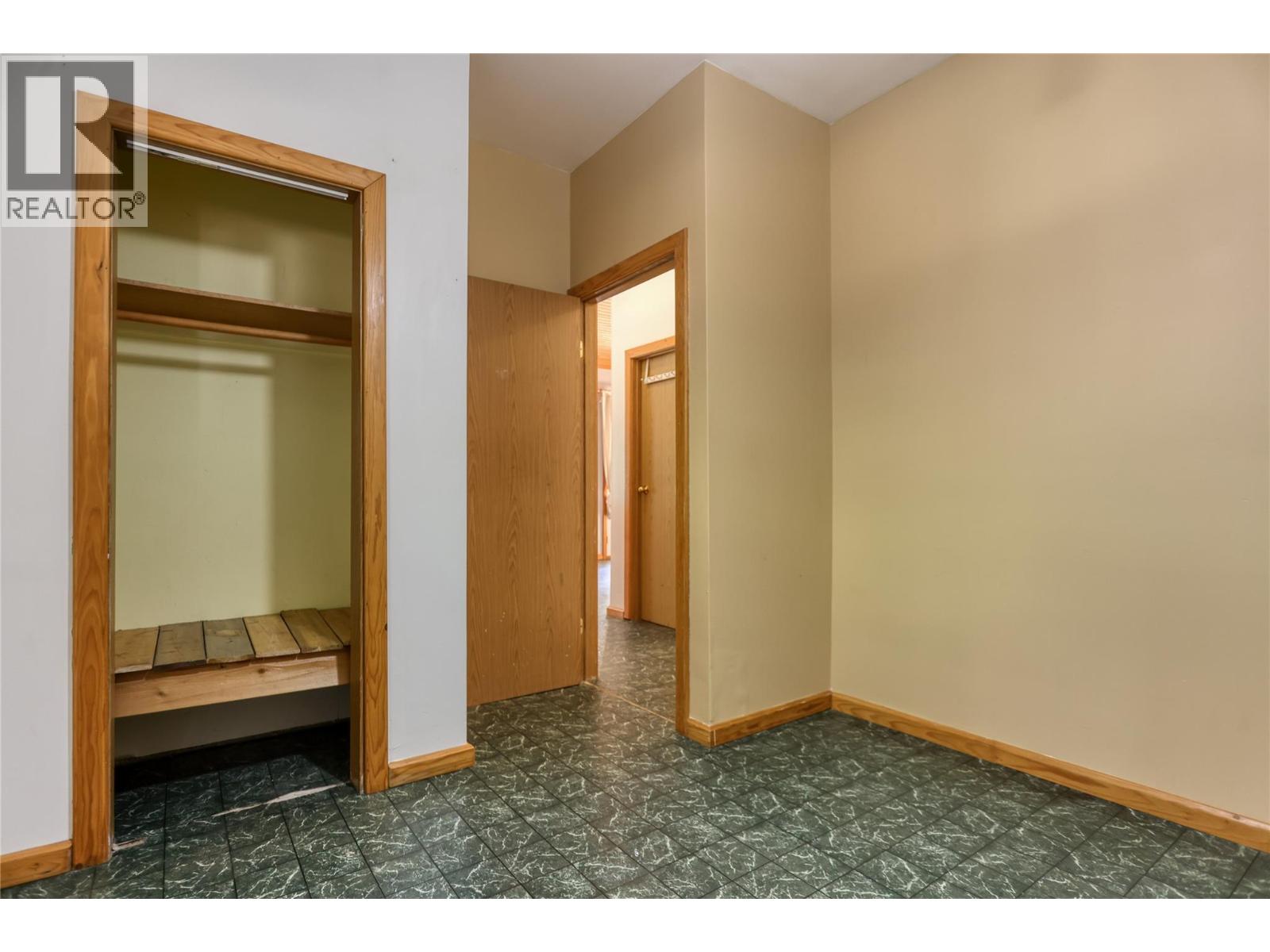 113 Wesco Road, Ymir, British Columbia  V0G 2K0 - Photo 22 - 10401678
