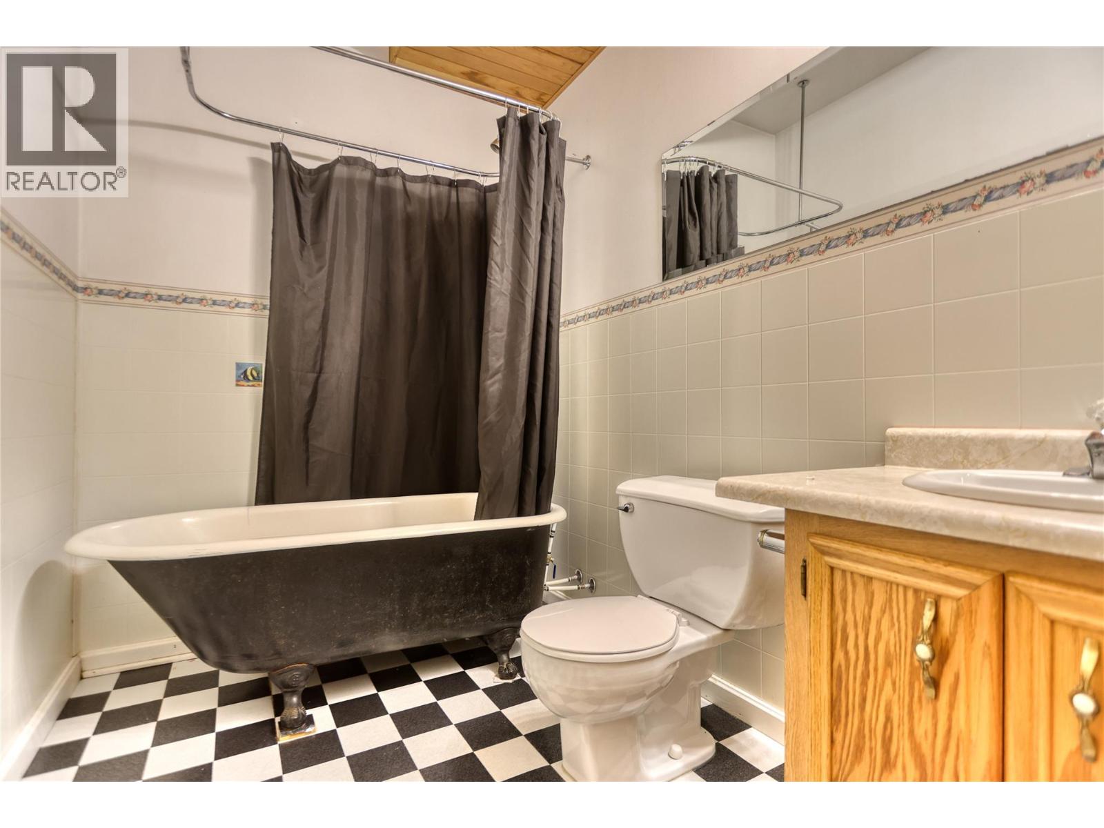113 Wesco Road, Ymir, British Columbia  V0G 2K0 - Photo 26 - 10401678