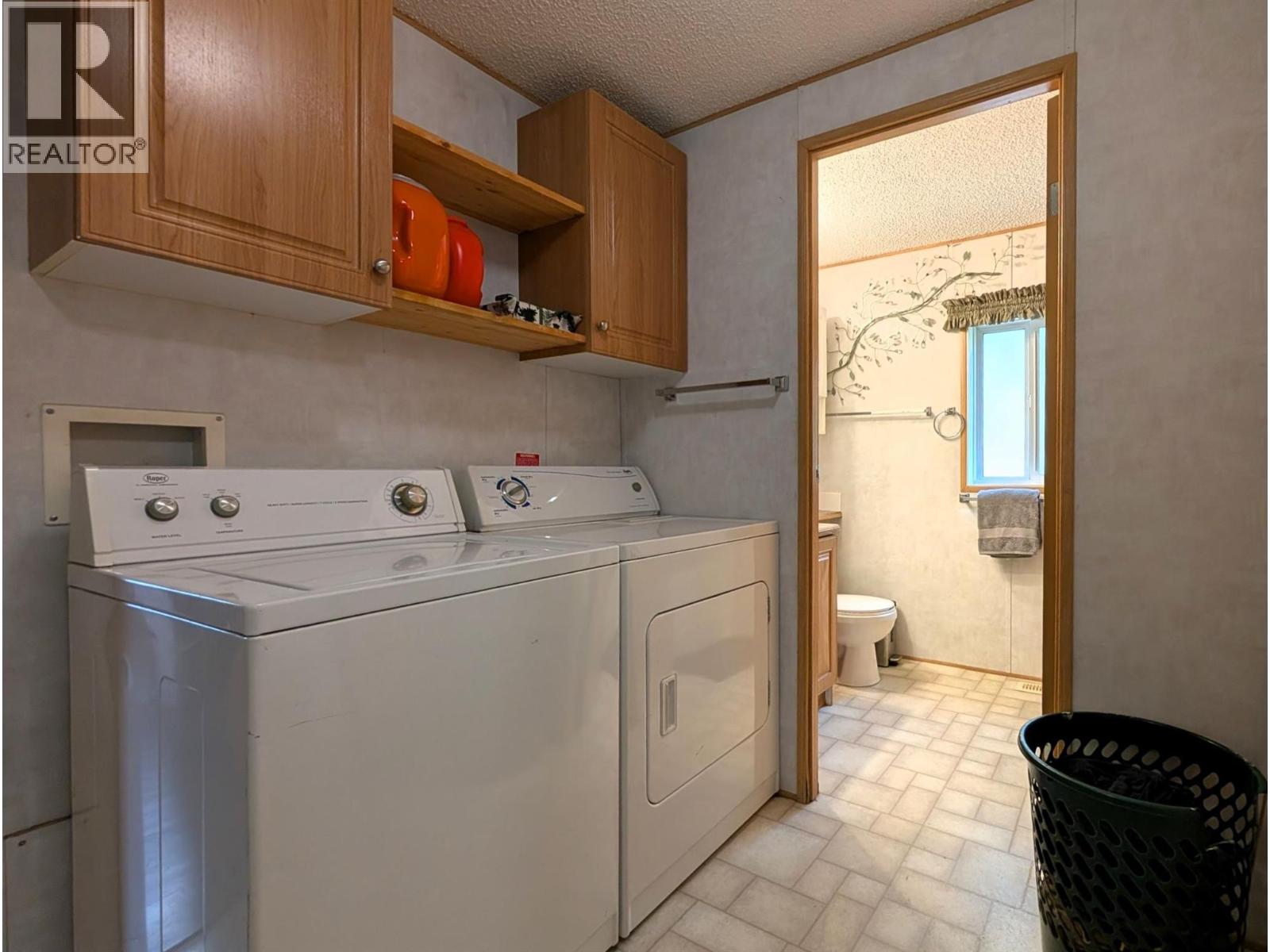 5745 Gun Lake Road W, Gold Bridge, British Columbia  V0K 1P0 - Photo 11 - 10401528