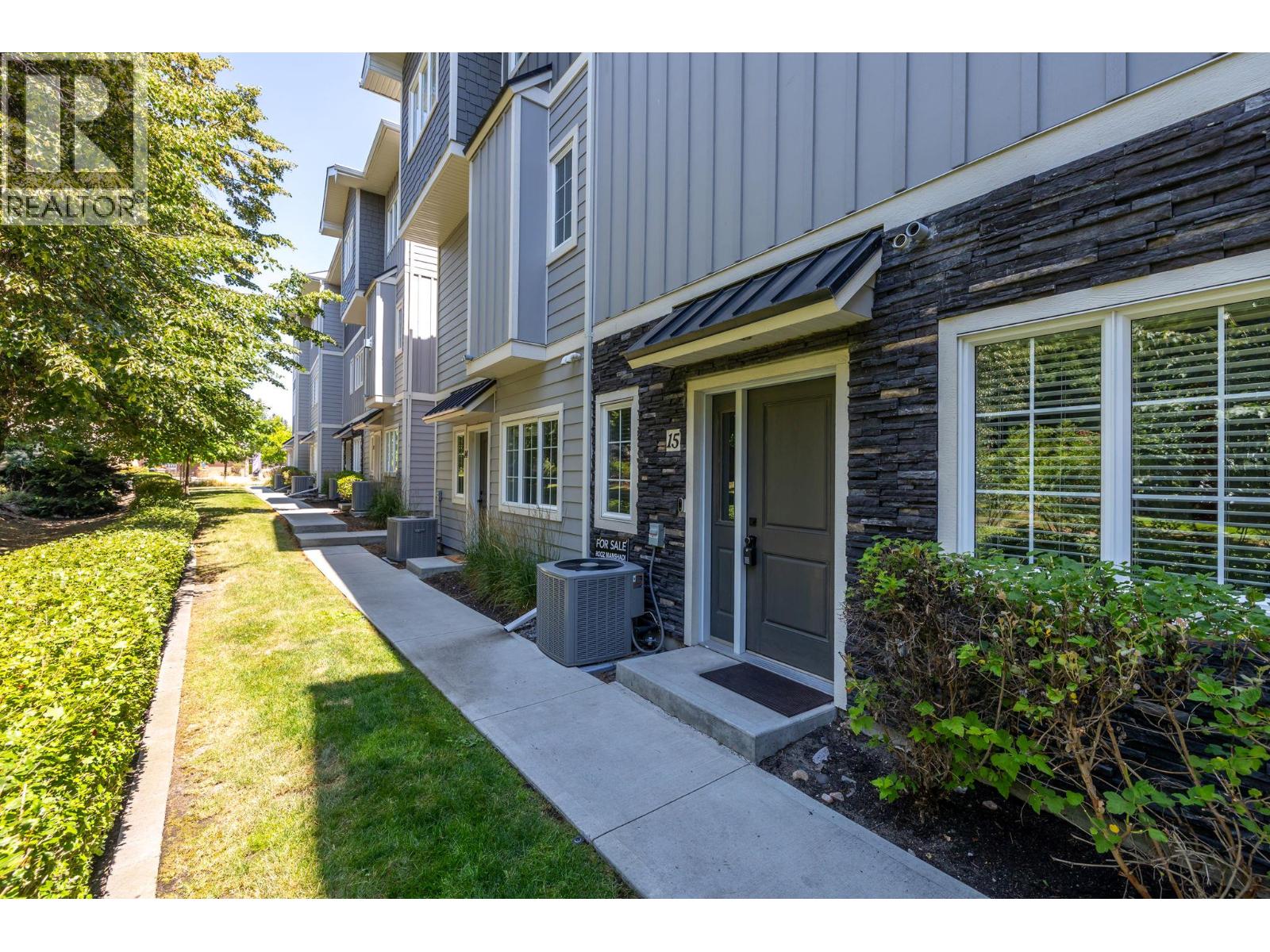 644 Lequime Road Unit# 15, Kelowna, British Columbia  V1W 1A4 - Photo 1 - 10401463