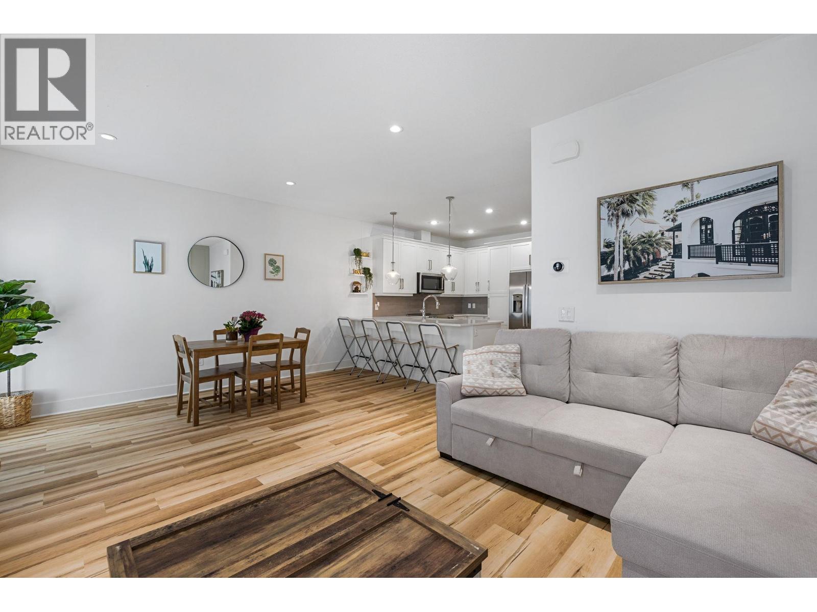 644 Lequime Road Unit# 15, Kelowna, British Columbia  V1W 1A4 - Photo 2 - 10401463