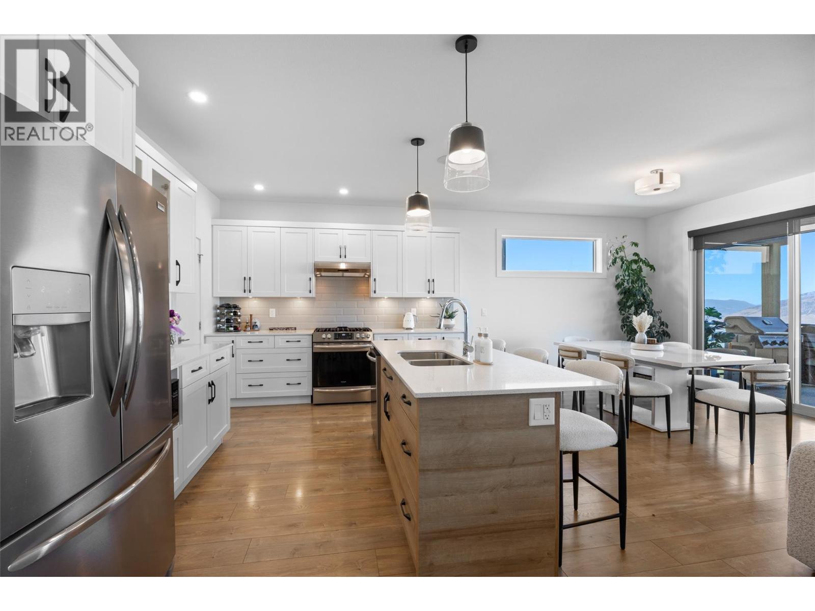 464 Edinburgh Boulevard, Kamloops, British Columbia  V1S 0E6 - Photo 9 - 10401701