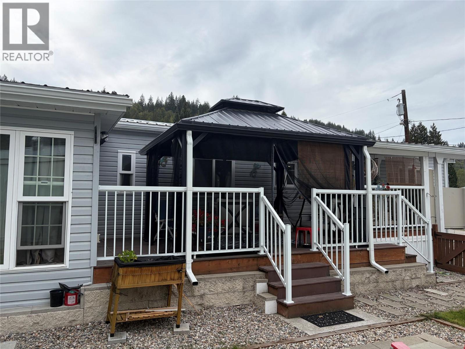 1601 Columbia Avenue Unit# 17, Castlegar, British Columbia  V1N 1J1 - Photo 4 - 10401447
