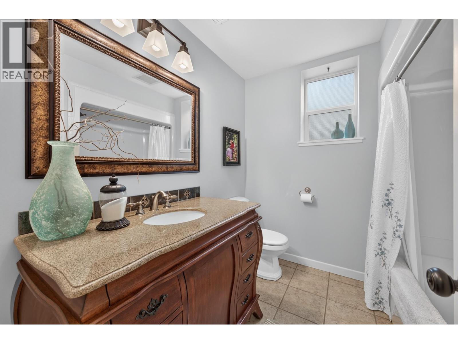 784 Rosewood Crescent, Kamloops, British Columbia  V2H 1S4 - Photo 28 - 10401749