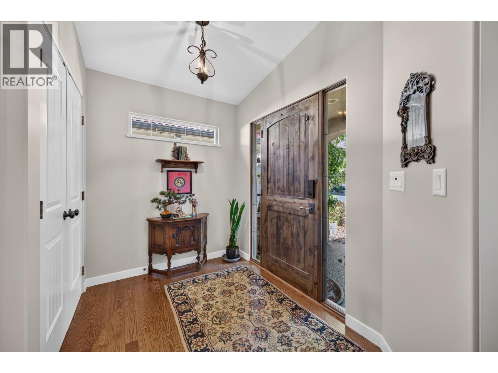 784 Rosewood Crescent, Kamloops, British Columbia  V2H 1S4 - Photo 3 - 10401749