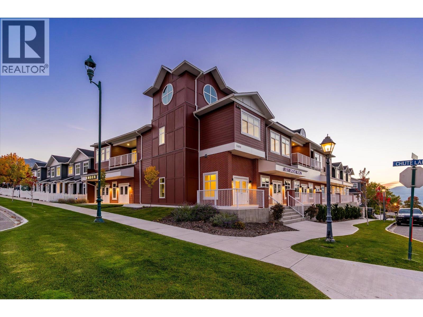 5300 Main Street Unit# 202, Kelowna, British Columbia  V1W 0C1 - Photo 2 - 10401501