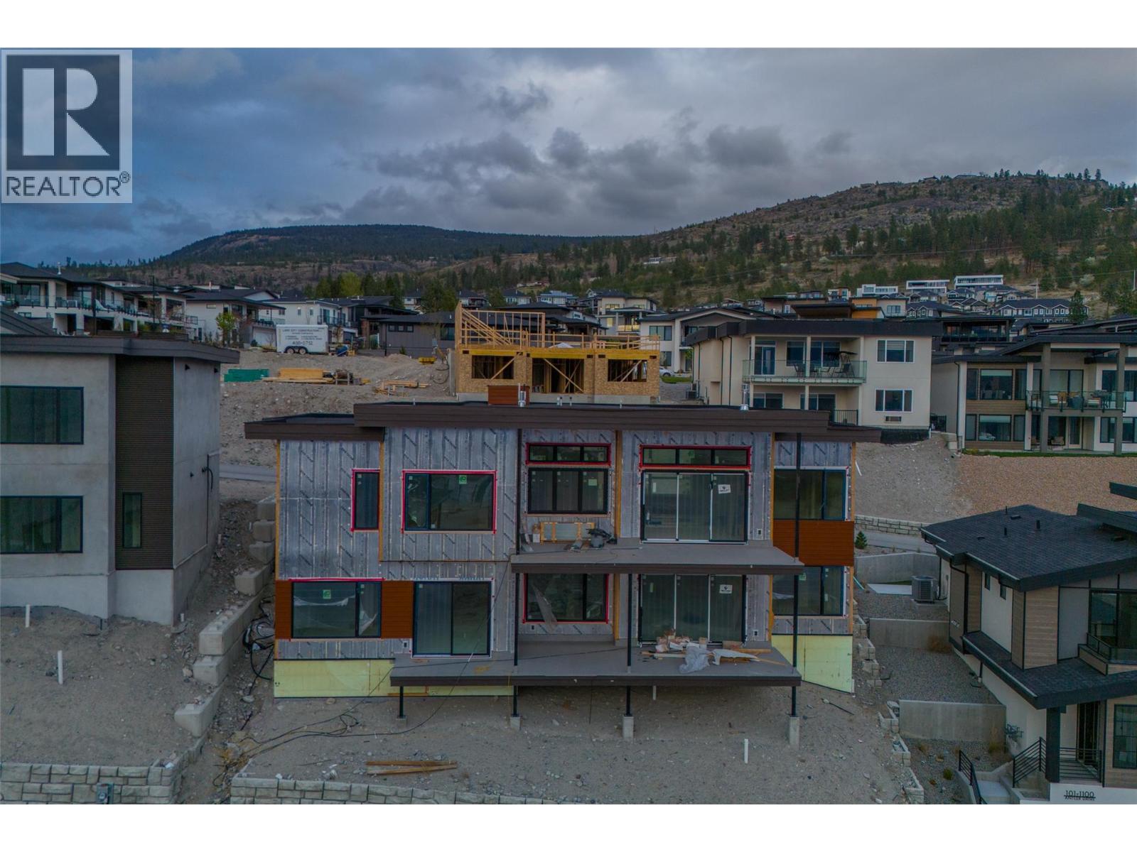 1096 Antler Drive, Penticton, British Columbia  V2A 0C8 - Photo 2 - 10401792