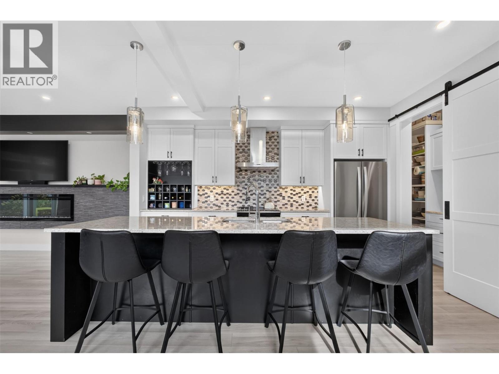 2400 Hawks Boulevard, West Kelowna, British Columbia  V4T 0A7 - Photo 4 - 10401500