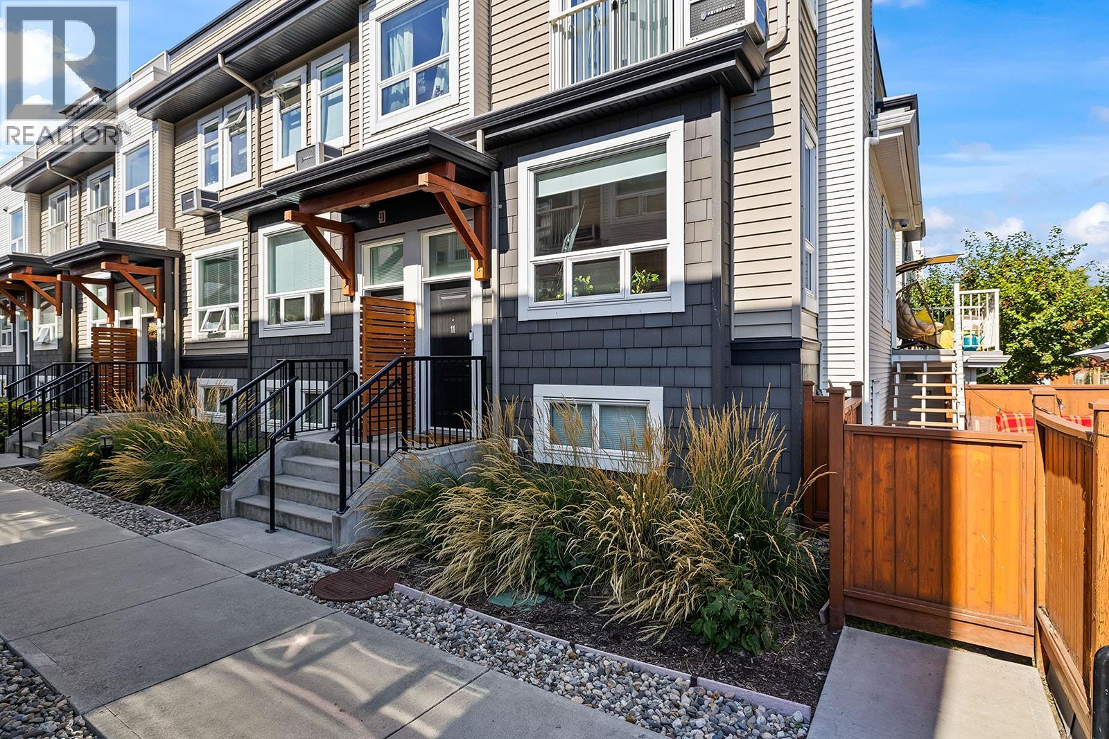 1851 Ambrosi Road Unit# 11, Kelowna, British Columbia  V1Y 4R8 - Photo 2 - 10401031