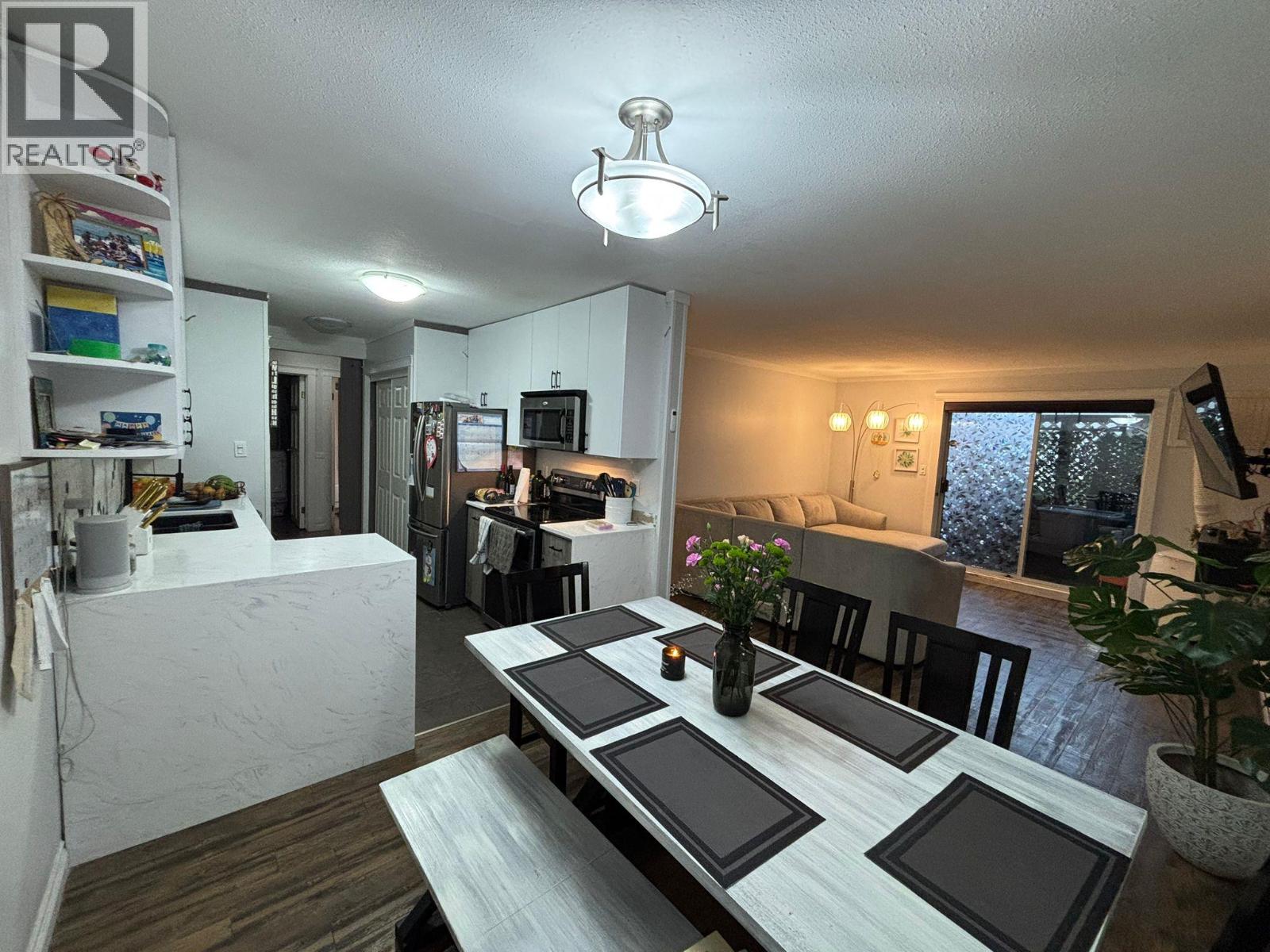 3854 Gordon Drive Unit# 190, Kelowna, British Columbia  V1W 3G4 - Photo 1 - 10401614
