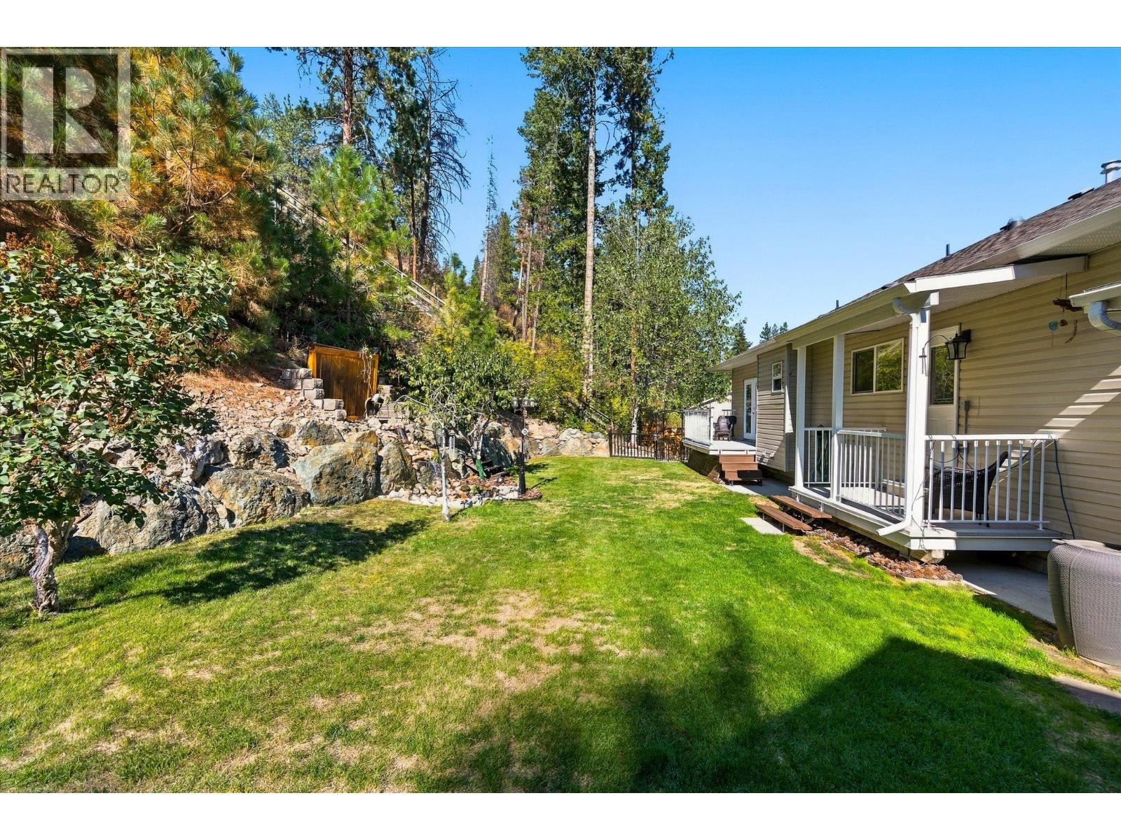 5827 Victoria Street, Peachland, British Columbia  V0H 1X4 - Photo 46 - 10401690