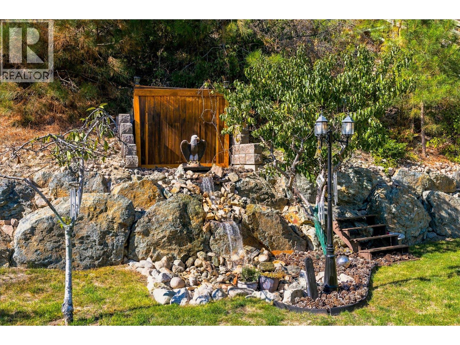 5827 Victoria Street, Peachland, British Columbia  V0H 1X4 - Photo 47 - 10401690