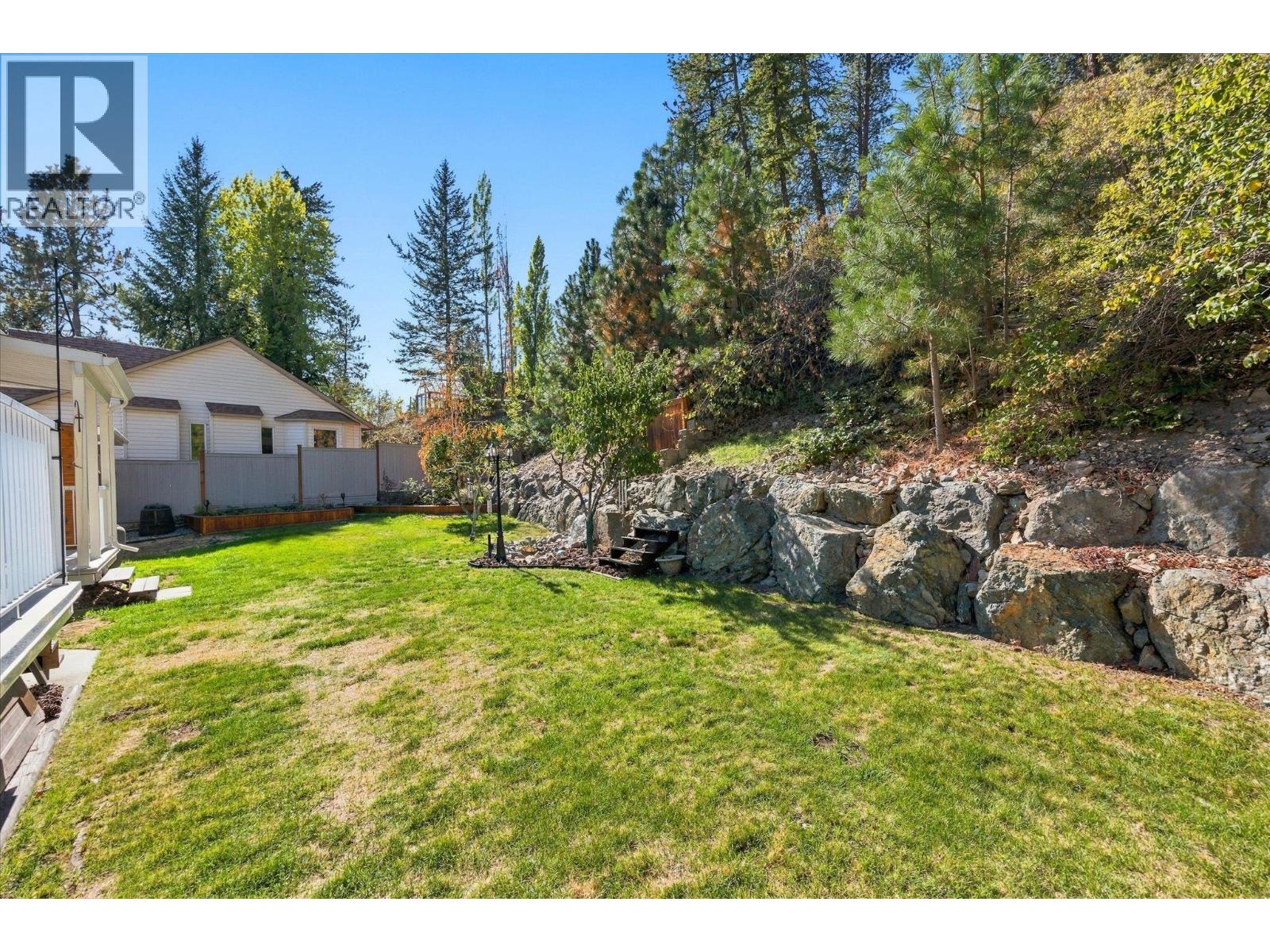 5827 Victoria Street, Peachland, British Columbia  V0H 1X4 - Photo 49 - 10401690
