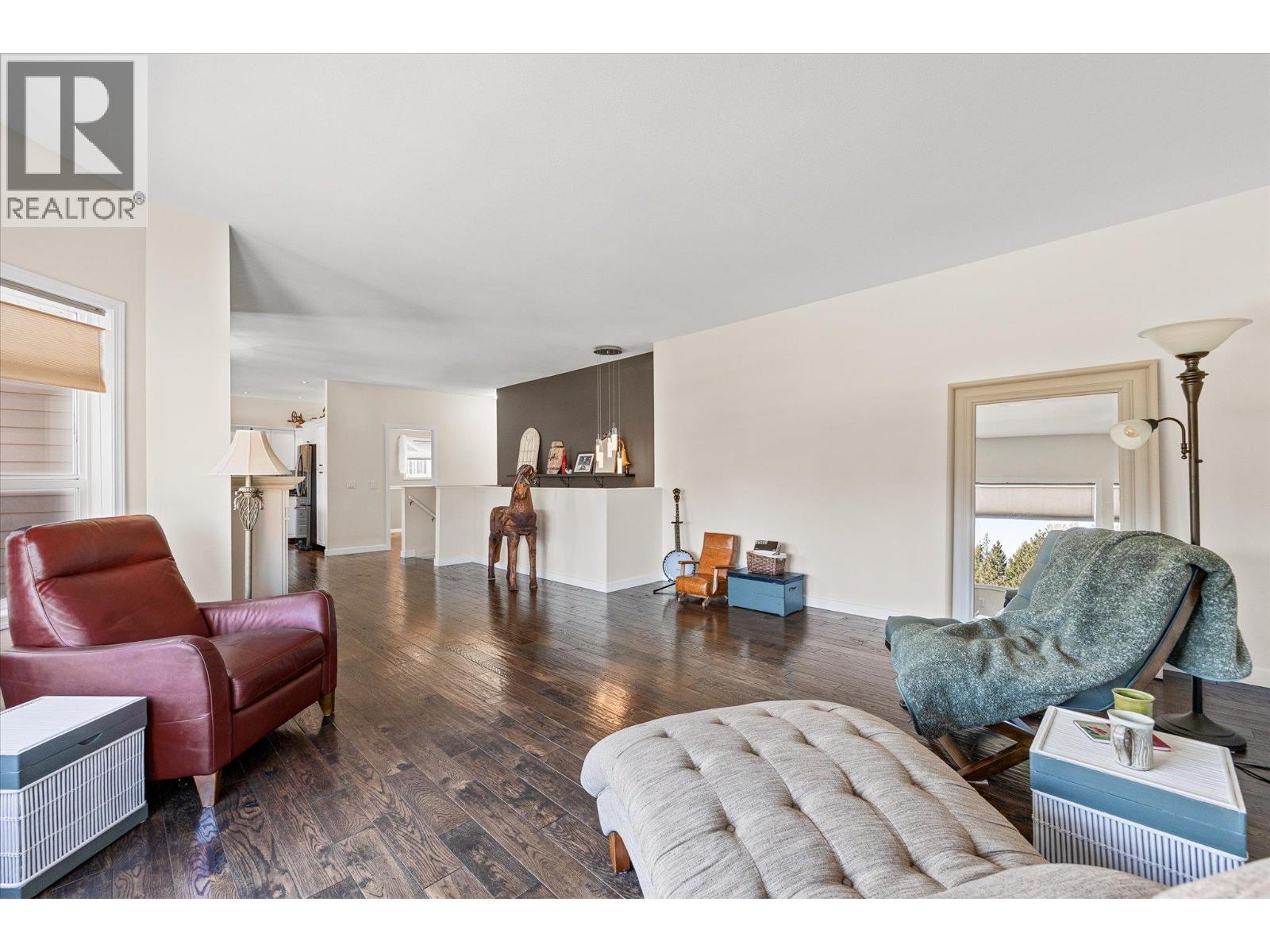 5827 Victoria Street, Peachland, British Columbia  V0H 1X4 - Photo 8 - 10401690