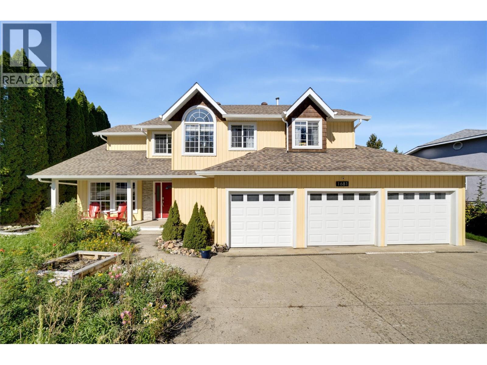 1681 18 Avenue Se, Salmon Arm, British Columbia  V1E 2M9 - Photo 1 - 10401751