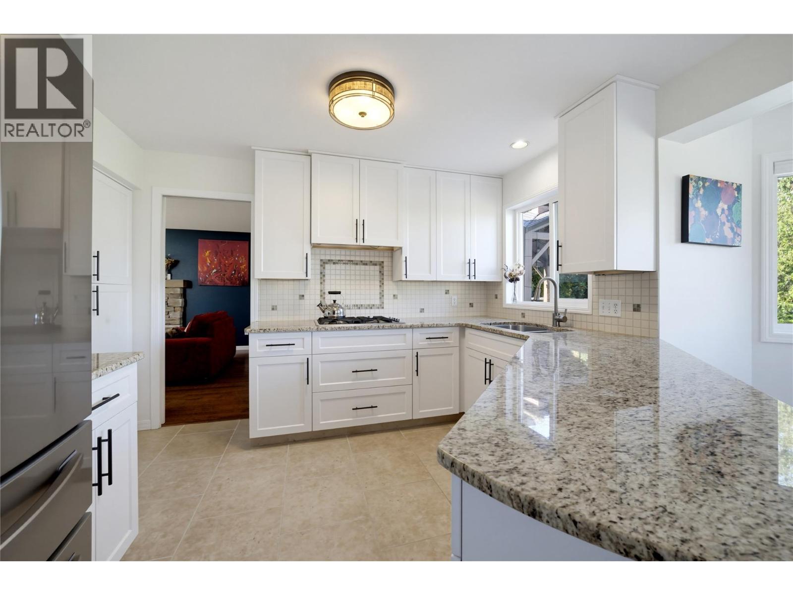 1681 18 Avenue Se, Salmon Arm, British Columbia  V1E 2M9 - Photo 12 - 10401751
