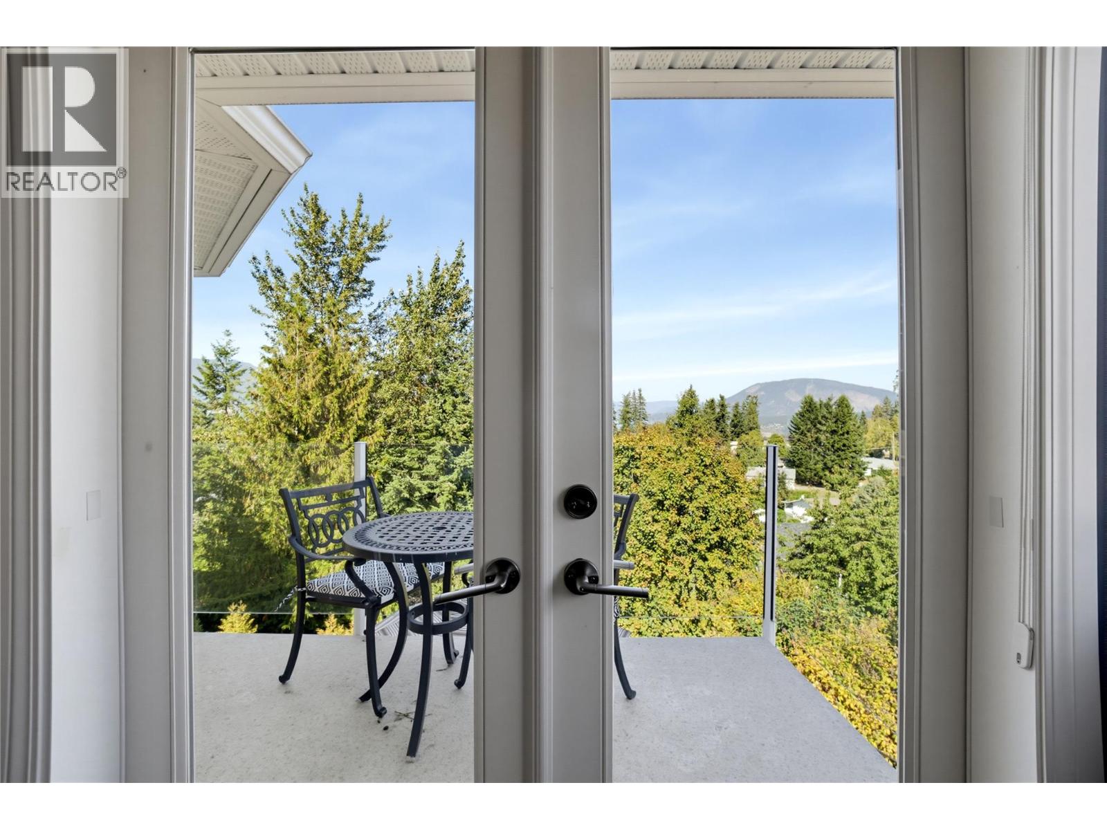 1681 18 Avenue Se, Salmon Arm, British Columbia  V1E 2M9 - Photo 35 - 10401751