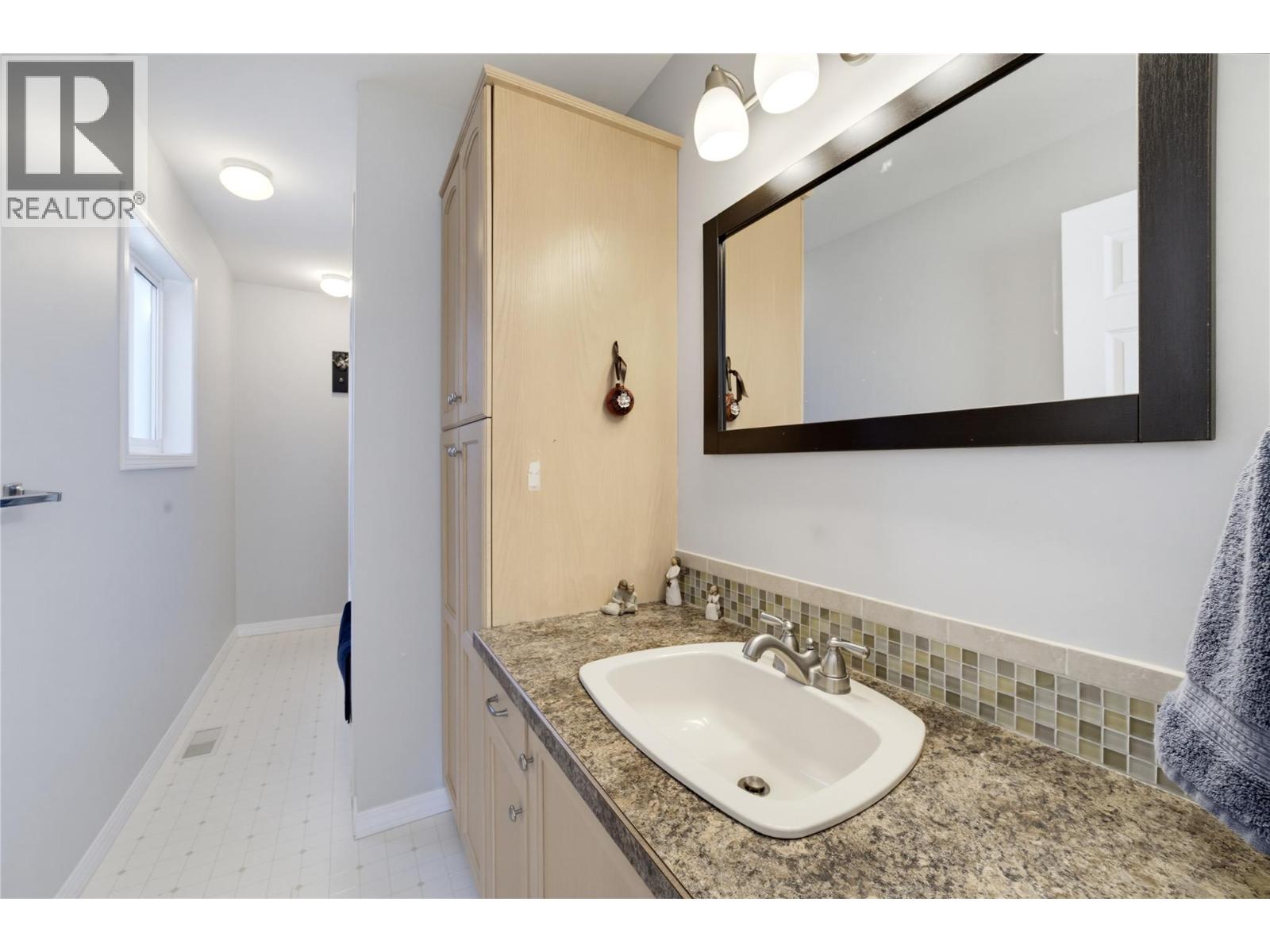 1681 18 Avenue Se, Salmon Arm, British Columbia  V1E 2M9 - Photo 41 - 10401751