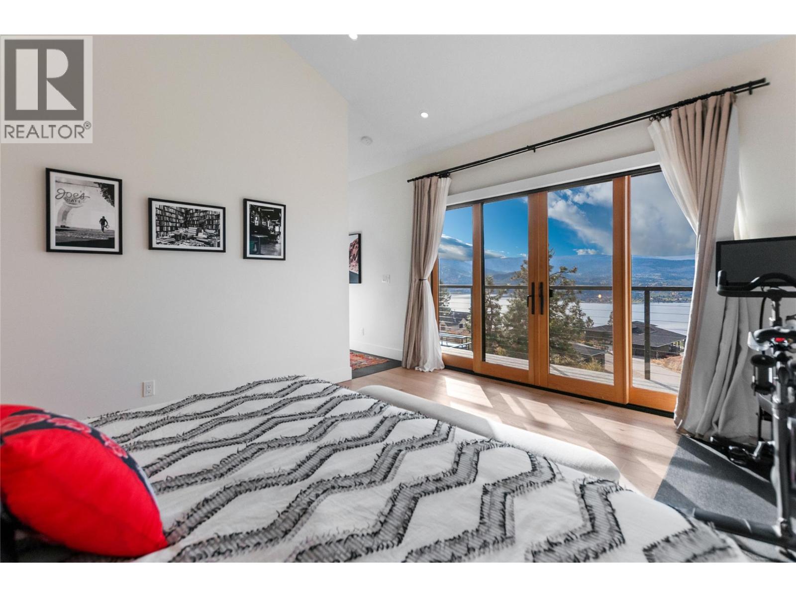 2710 Workman Place, Naramata, British Columbia  V0H 1N0 - Photo 9 - 10401712