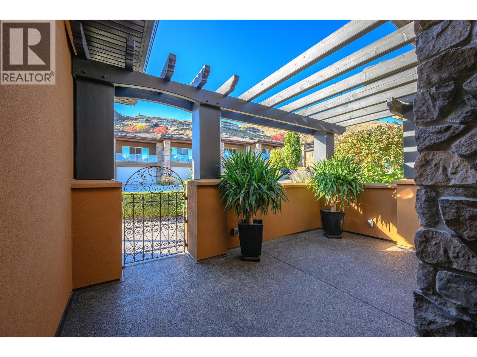 328 Cordon Place, Vernon, British Columbia  V1H 1Z9 - Photo 3 - 10401455