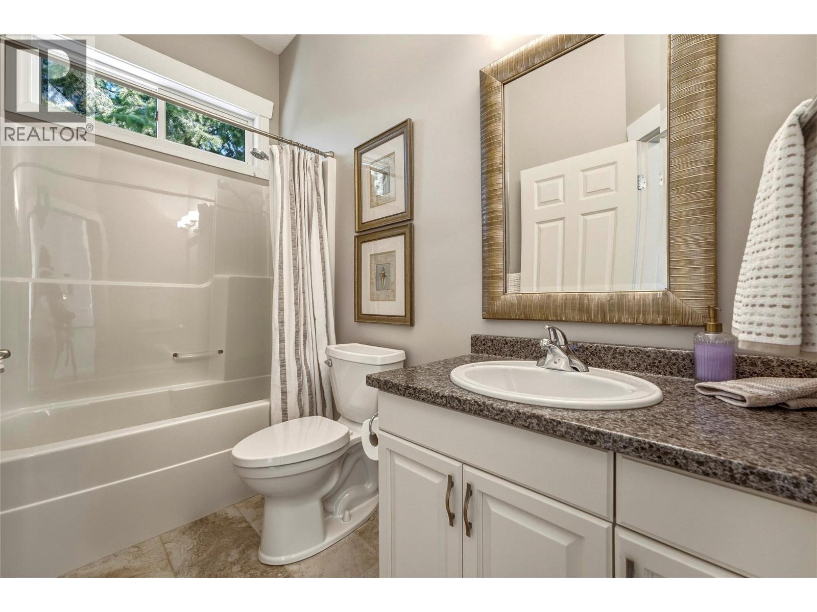 642 Mountain Drive, Vernon, British Columbia  V1H 2B7 - Photo 25 - 10401776
